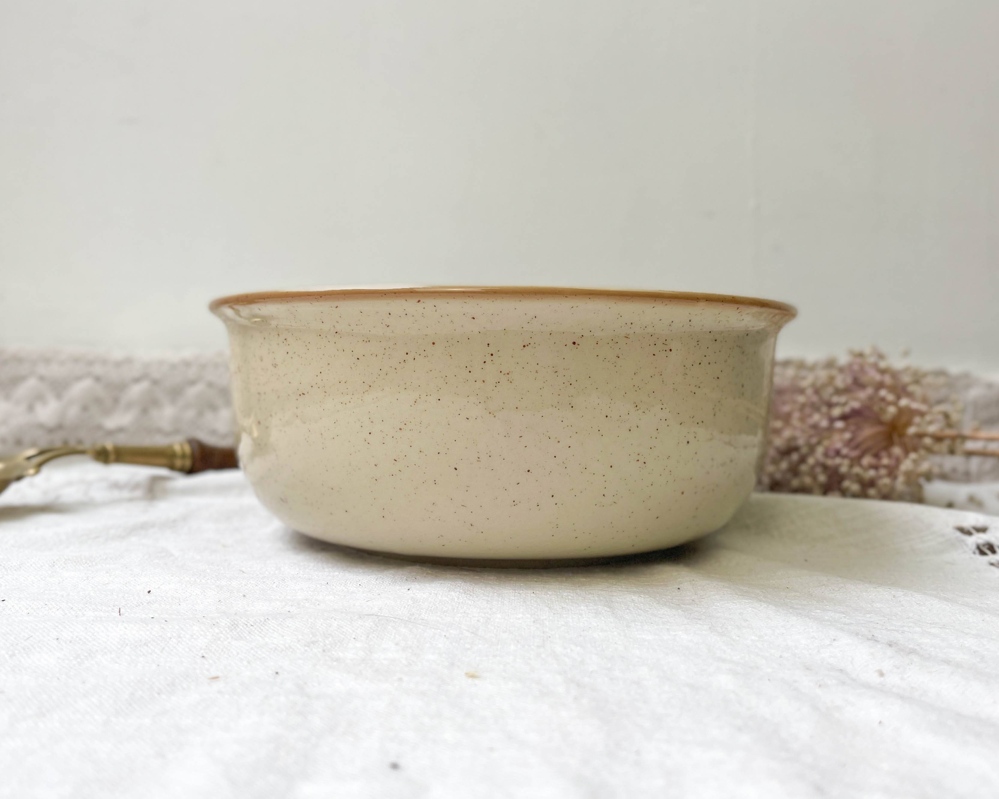Beige speckled stoneware salad bowl Tulowice Poland 1970