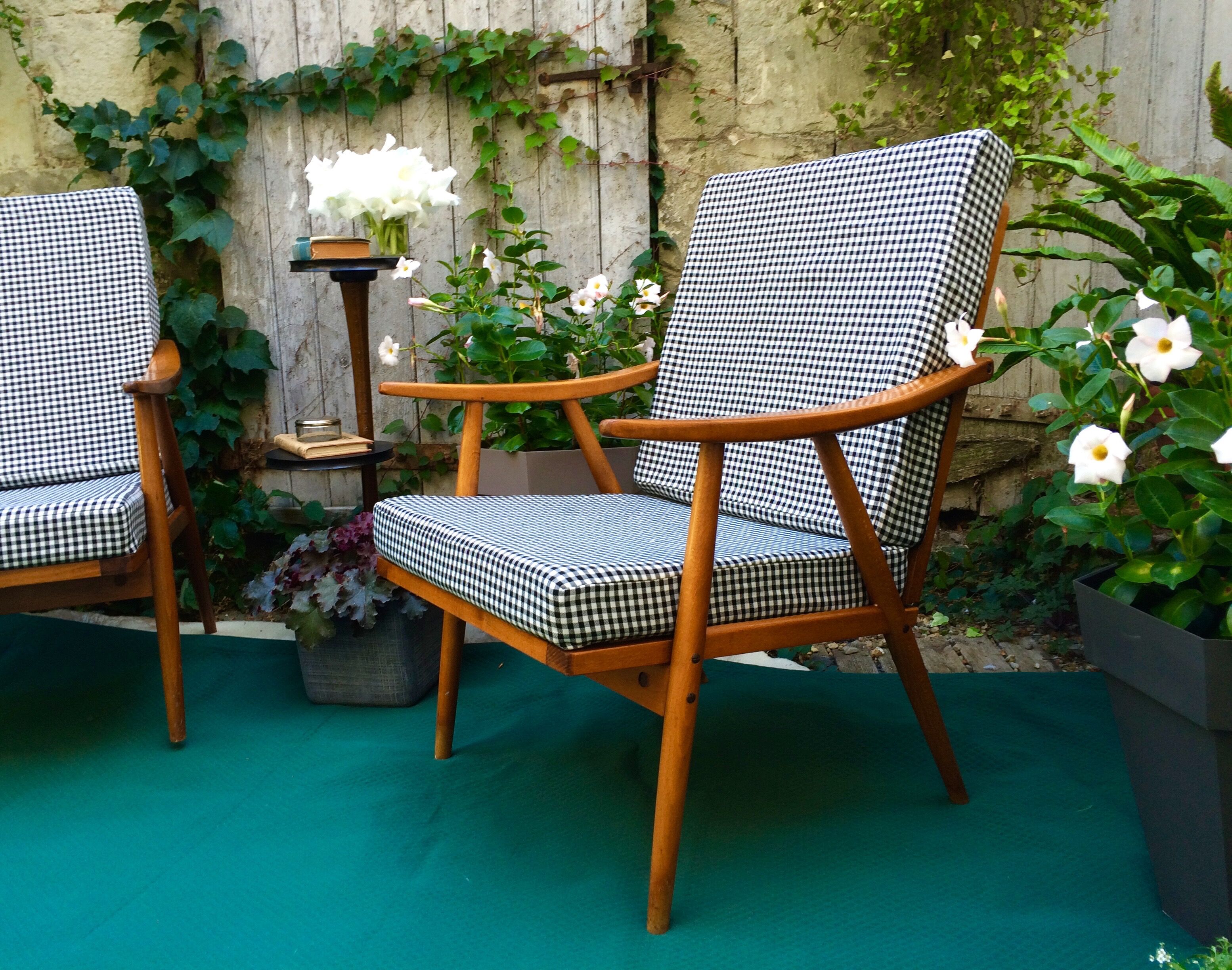 Pair of Thonet armchairs