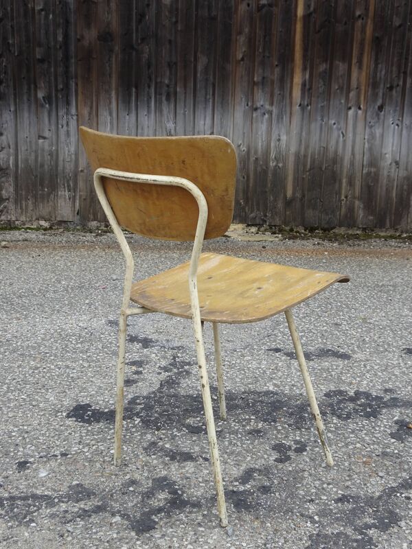 Chaise de Bernard Durussel laqué blanc, modèle Partout, 1951.