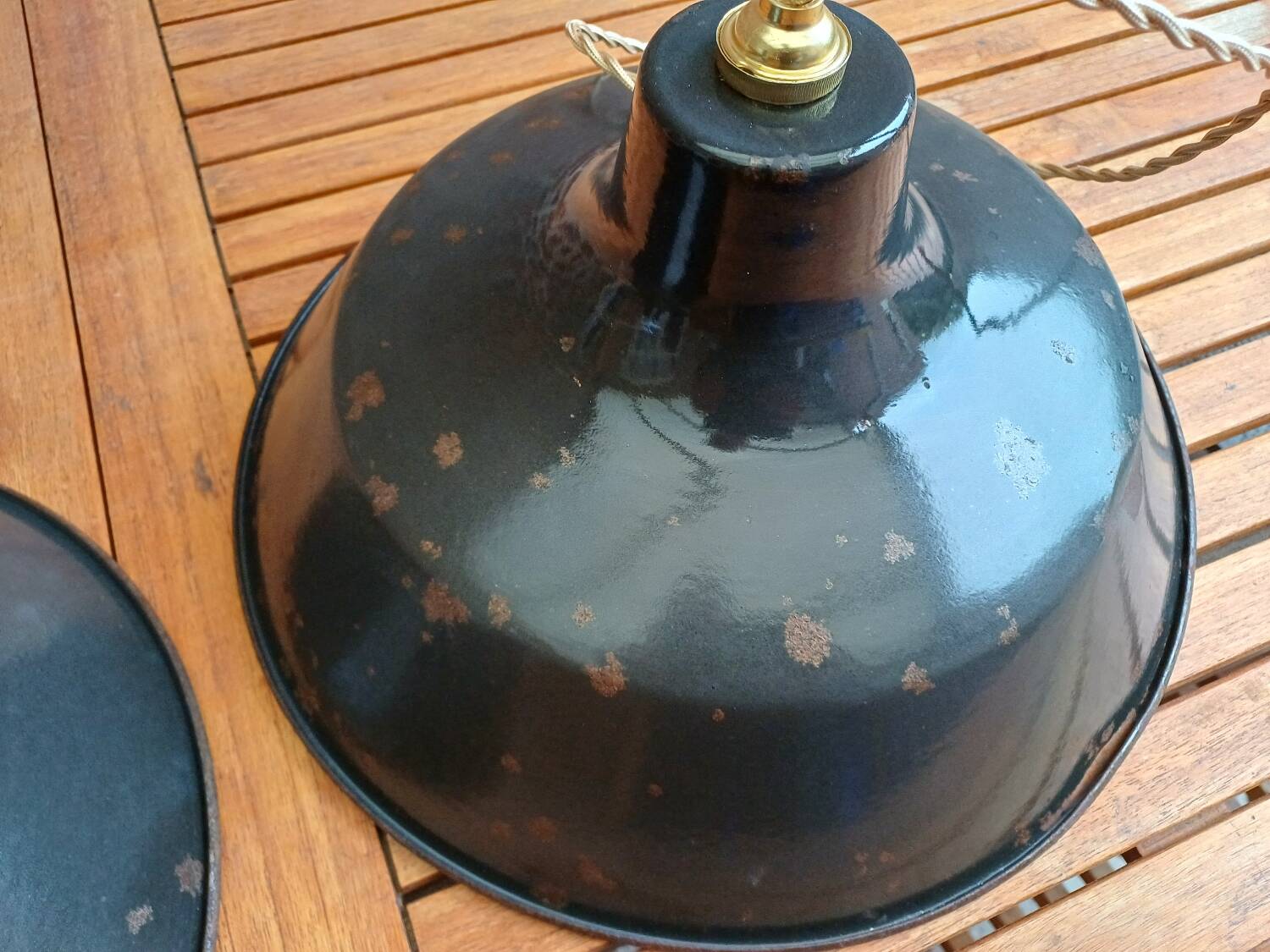Industrial enamelled sheet metal bowls