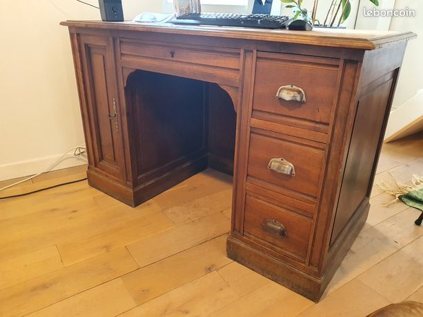 Oak desk
