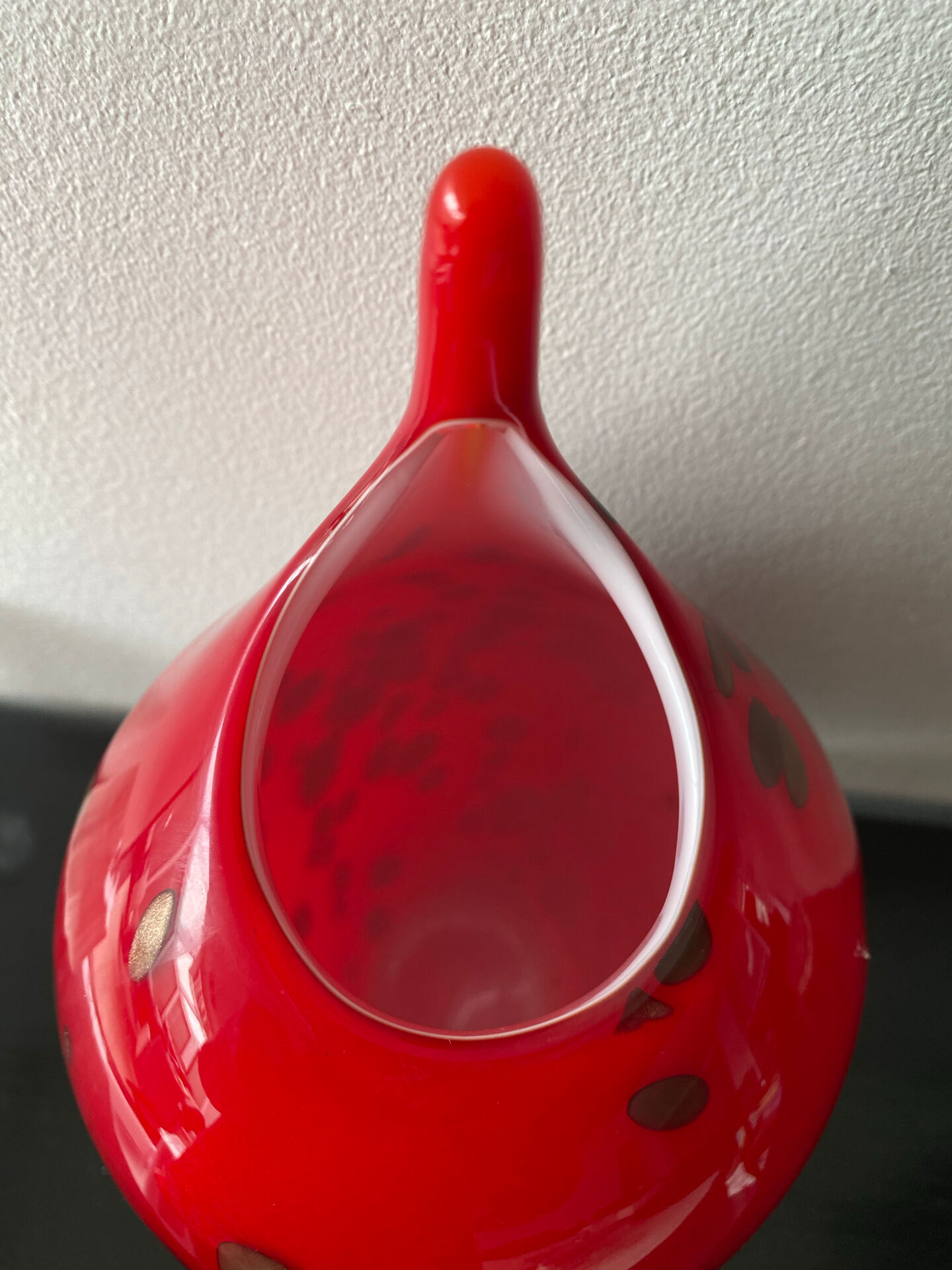 Vase Murano vintage rouge avec paillettes d or