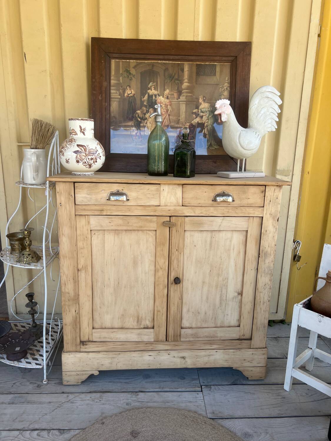 Parisian-style buffet