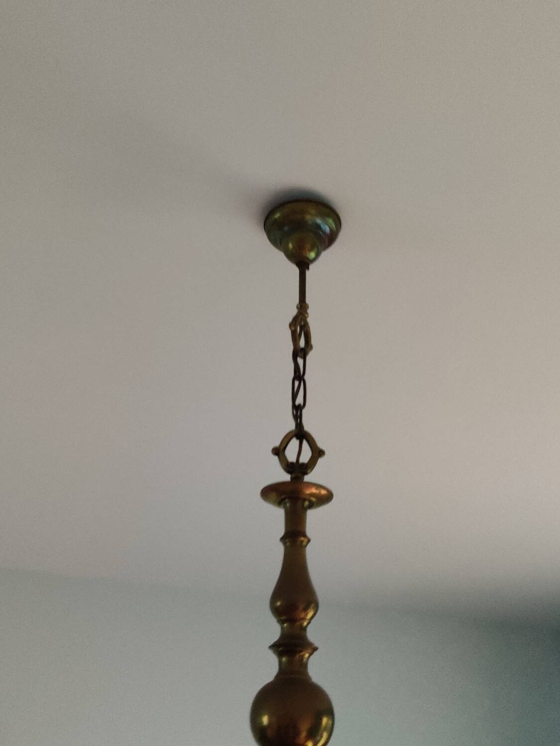 8-branch gilded bronze chandelier