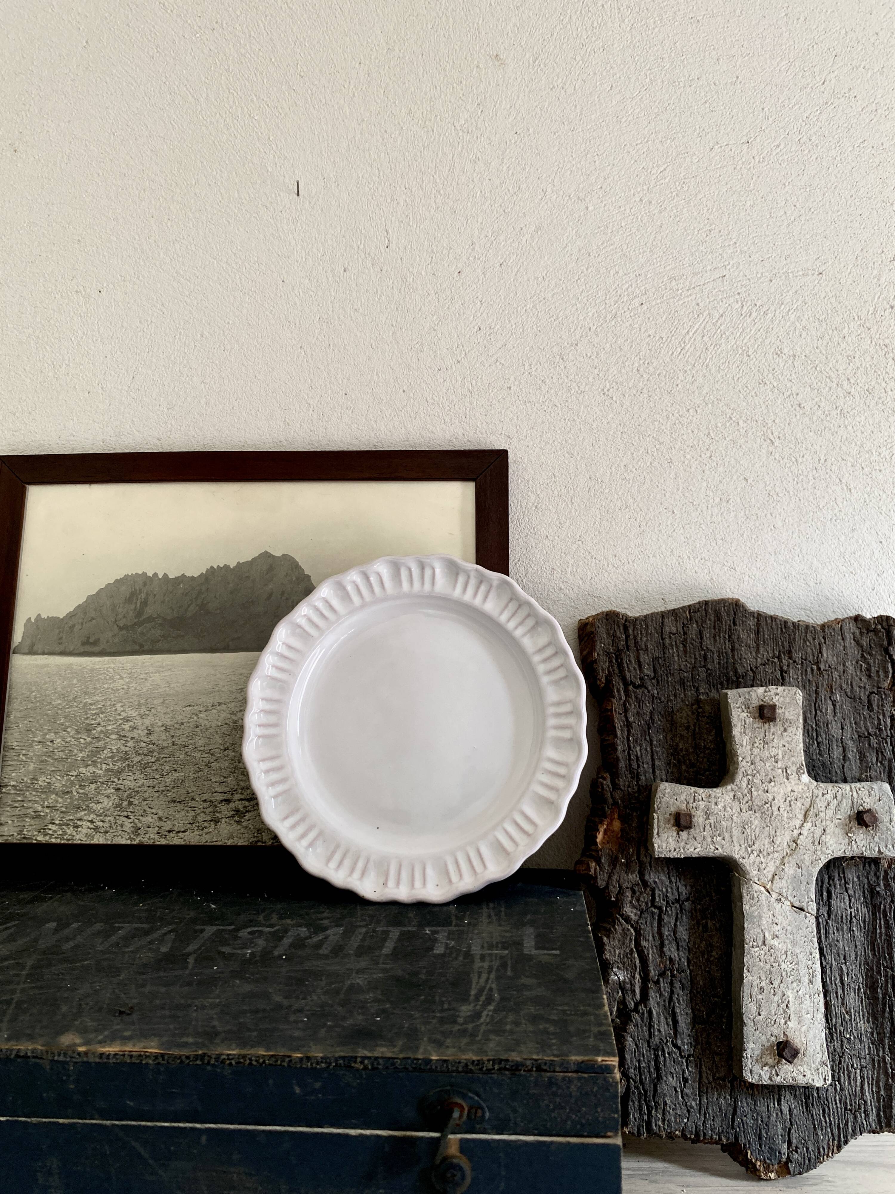 8 Moustiers ceramic plates