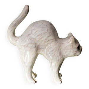Chat en terre cuite vernissée,