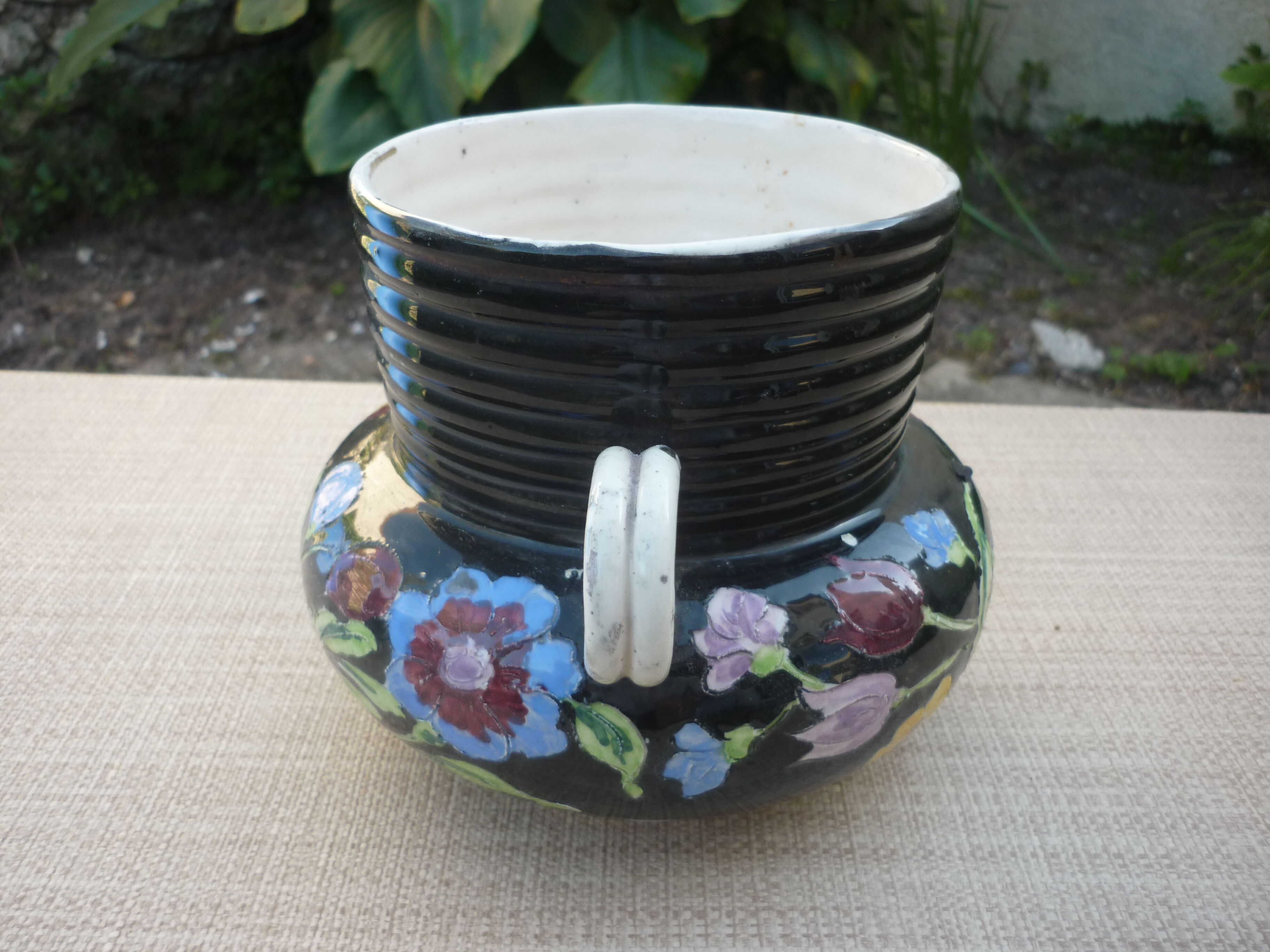 Vallauris cermal vase by Pugi