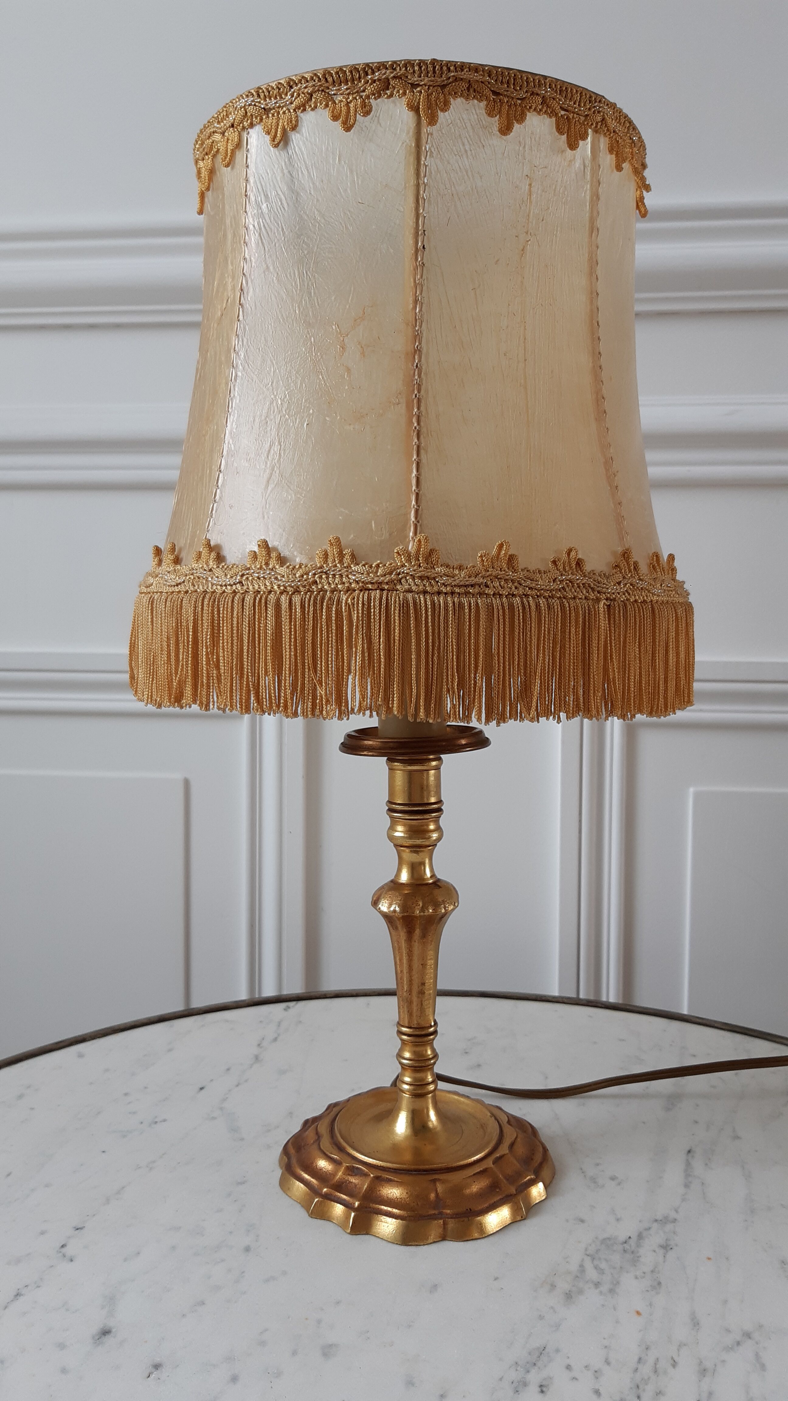 Old lamp in gilded steel and mother-of-pearl lampshade 60-70s