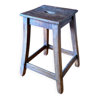 Ancien tabouret d’atelier , cuisine en bois massif