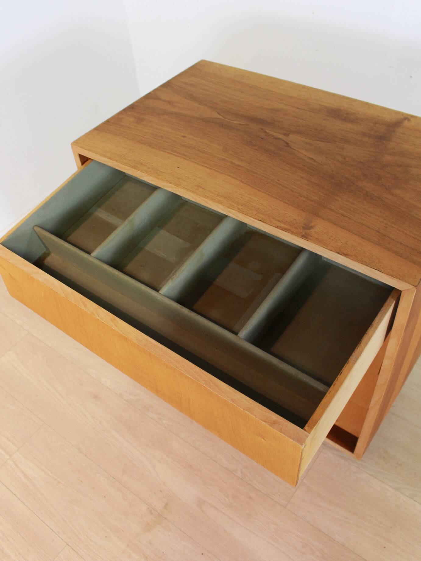 Commode – Erich Stratmann, Ateliers de meubles d'Oldenbourg