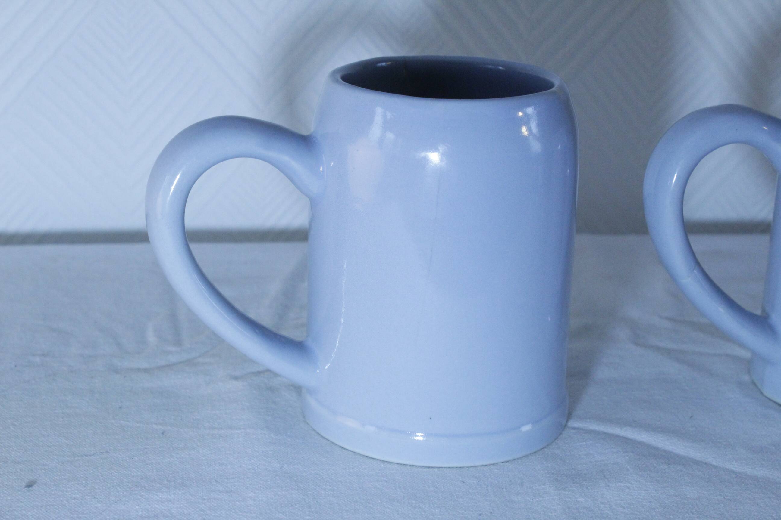 Set of 2 stoneware tankards / mugs 50cl light blue