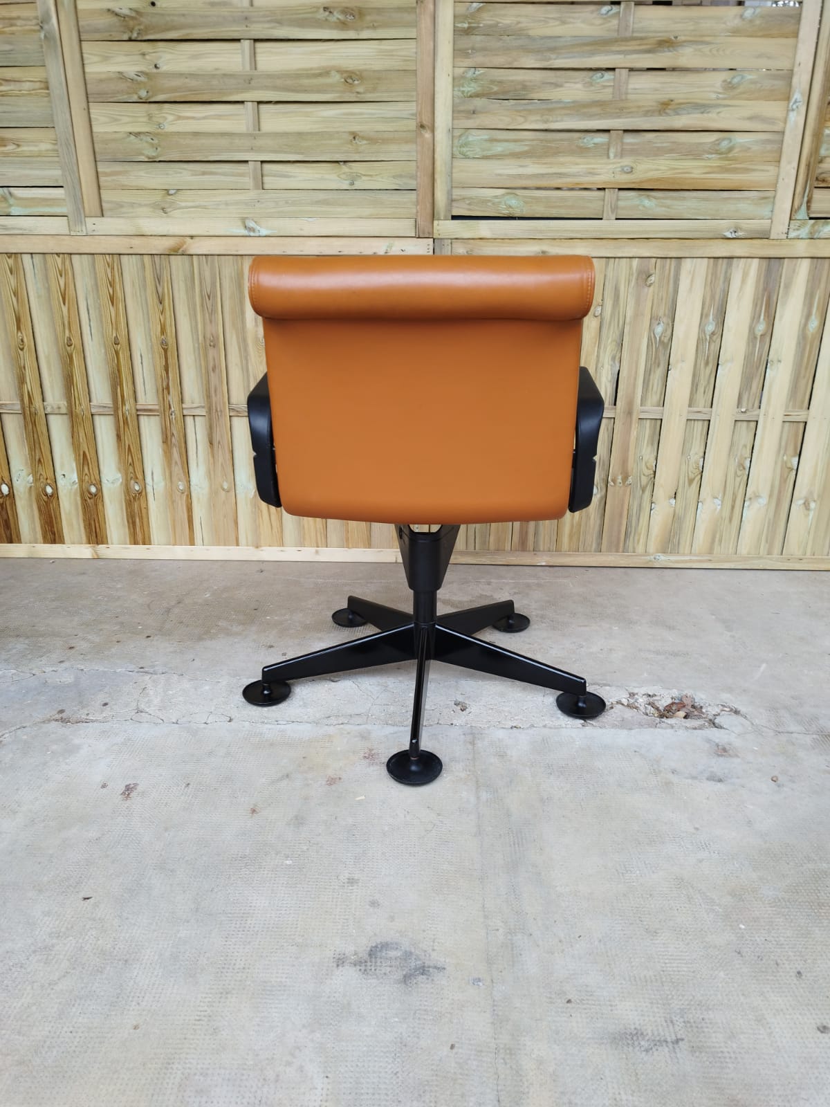 Armchair by Richard Sapper, Knoll 1980