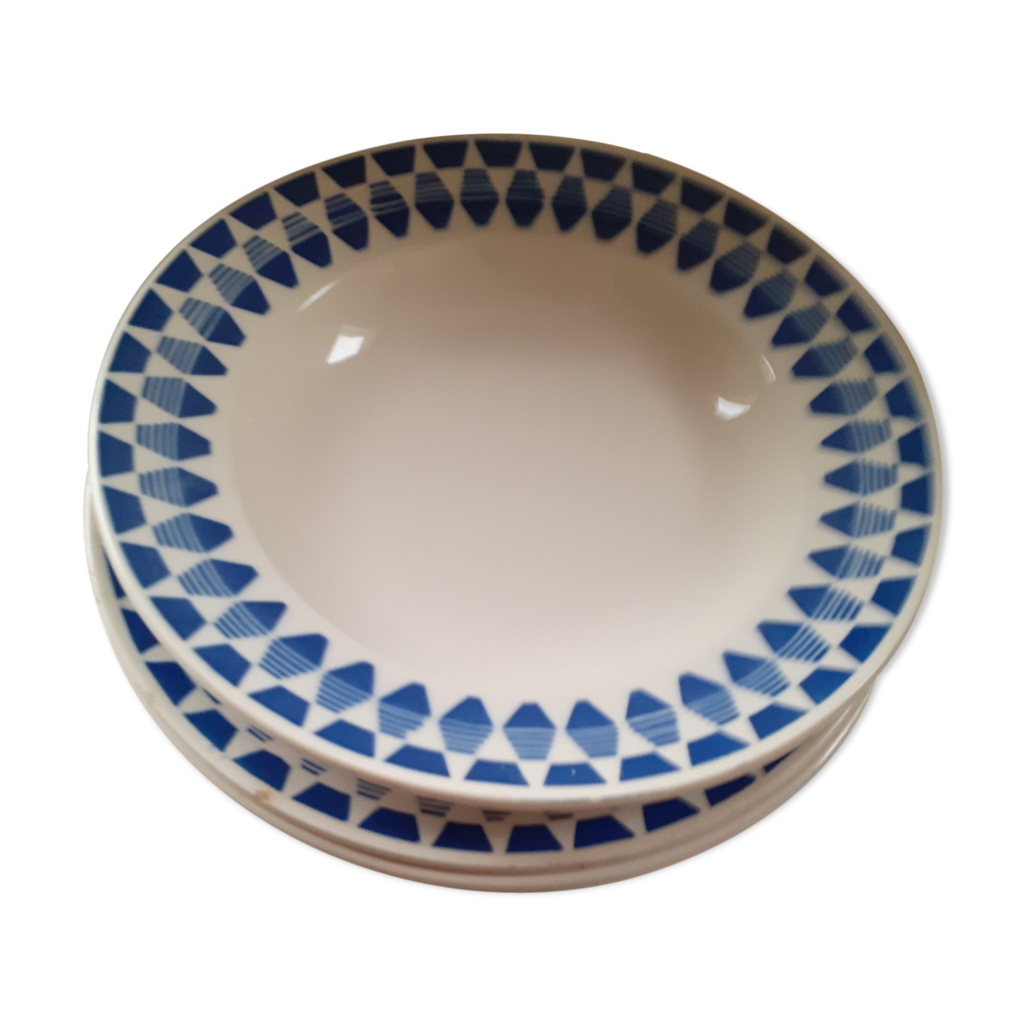 3 plates from the 30.Badonvillers years. Model Niger. White background, blue décor.