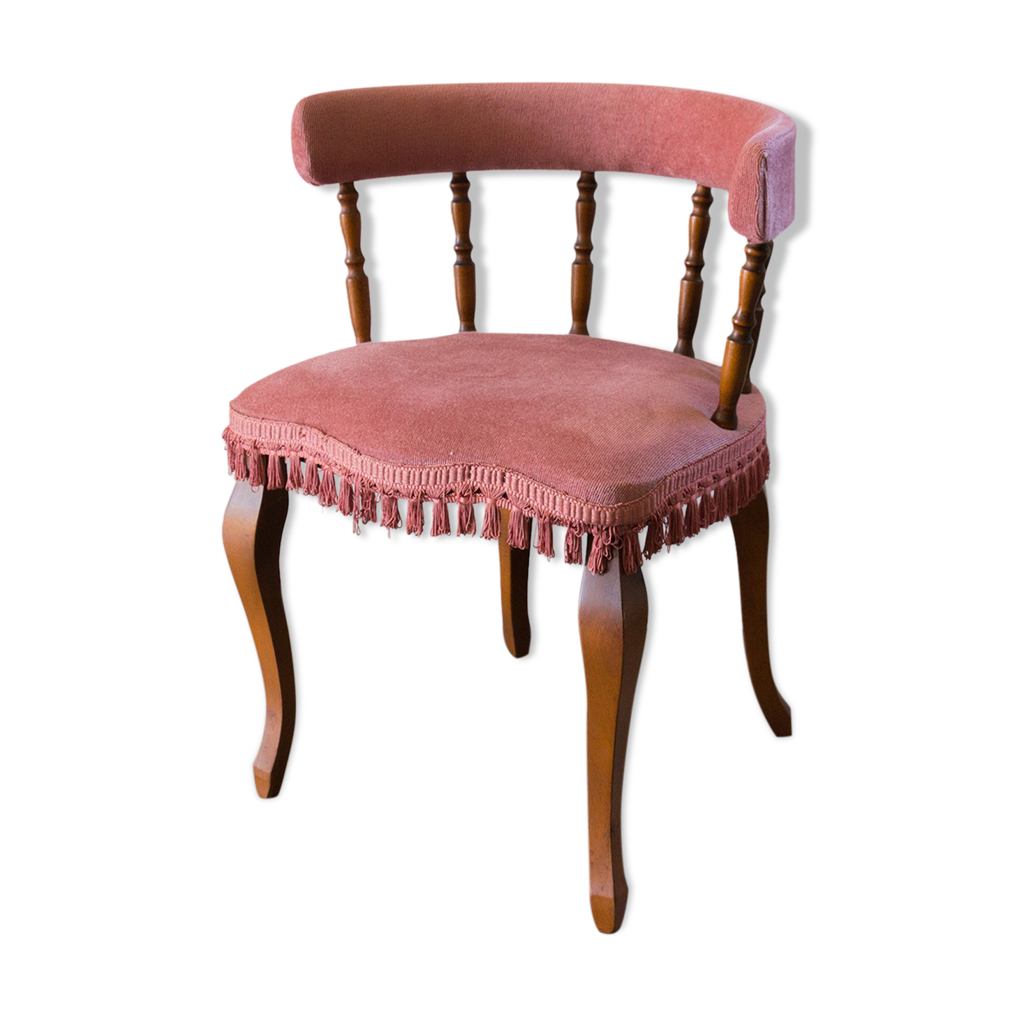 Pink velvet chair