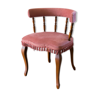 Pink velvet chair