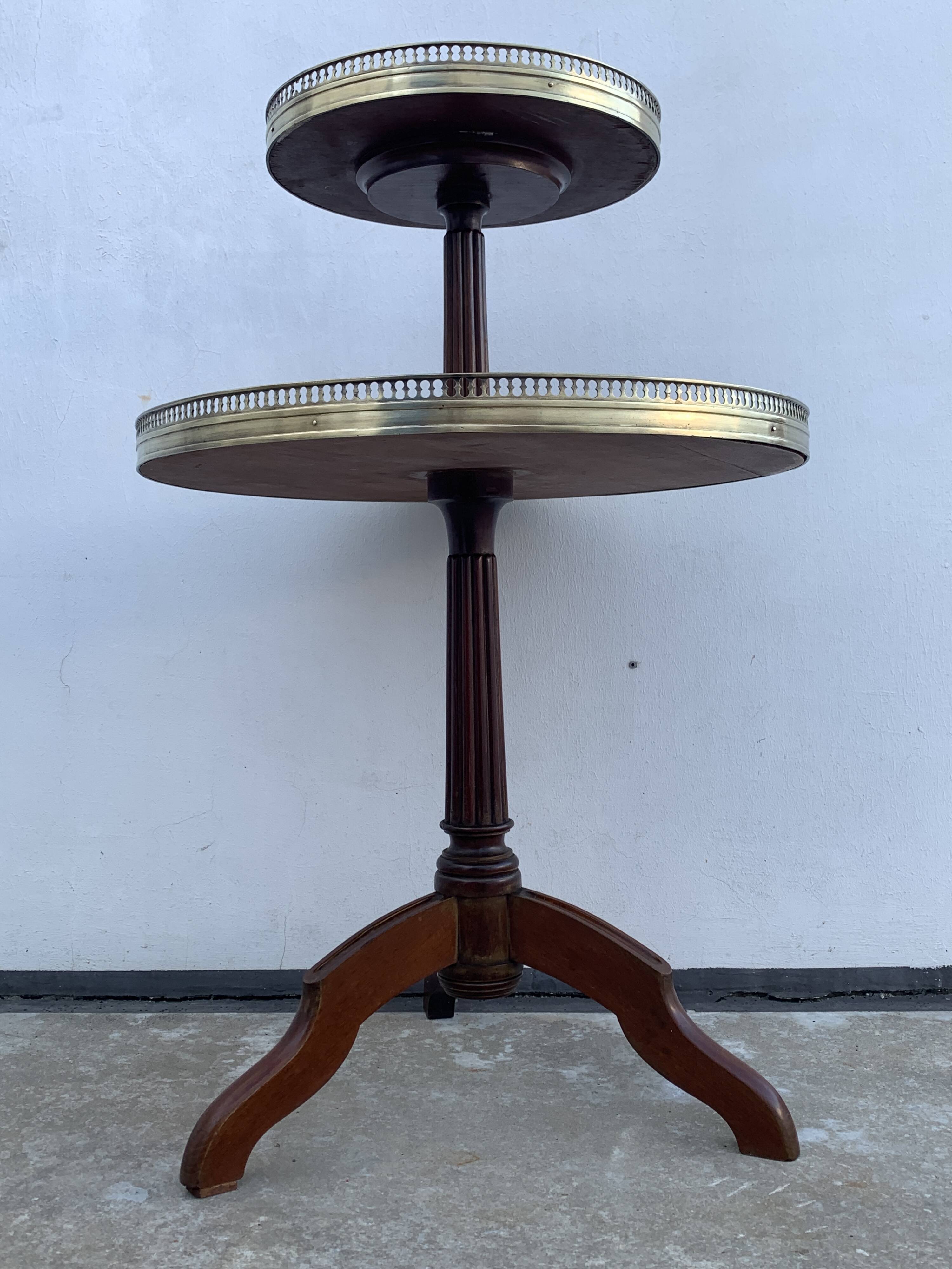 Late 19th century tripod pedestal table in wood marquetry