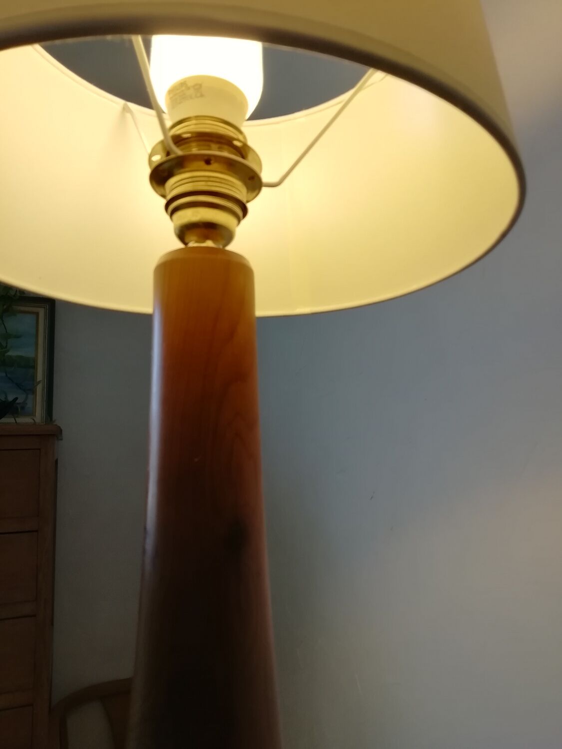Wooden foot lamp