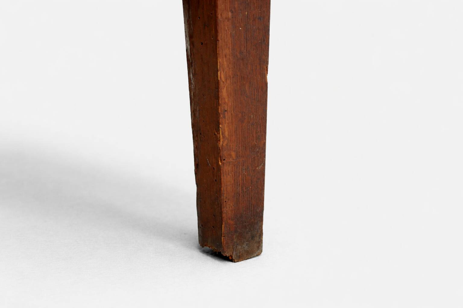 Table basse ancienne en bois – patine d’origine