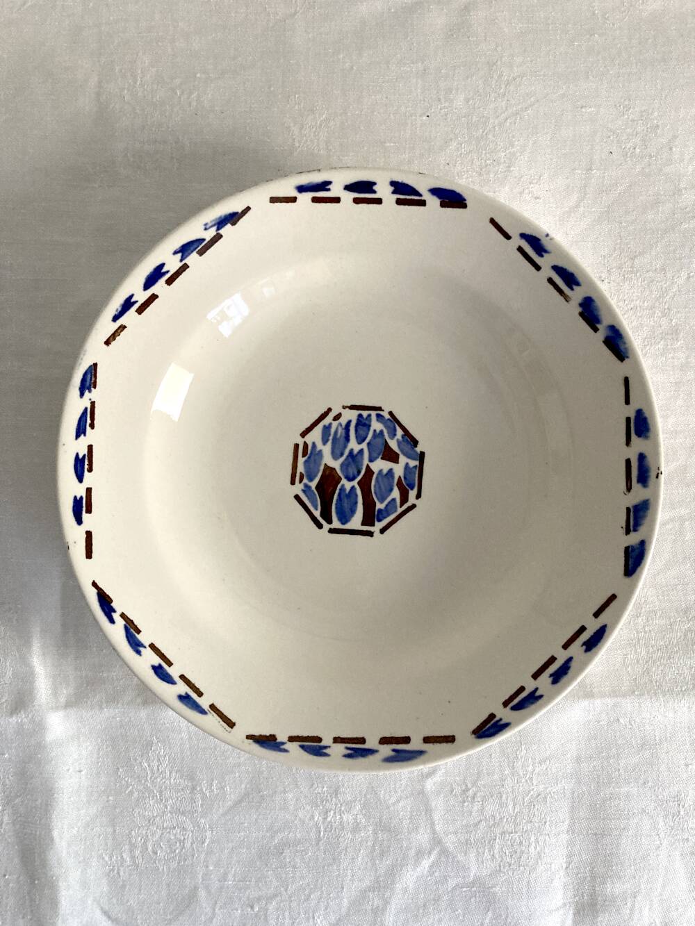 6 soup plates, ironstone from Longchamp, Arlette pattern, 1950s