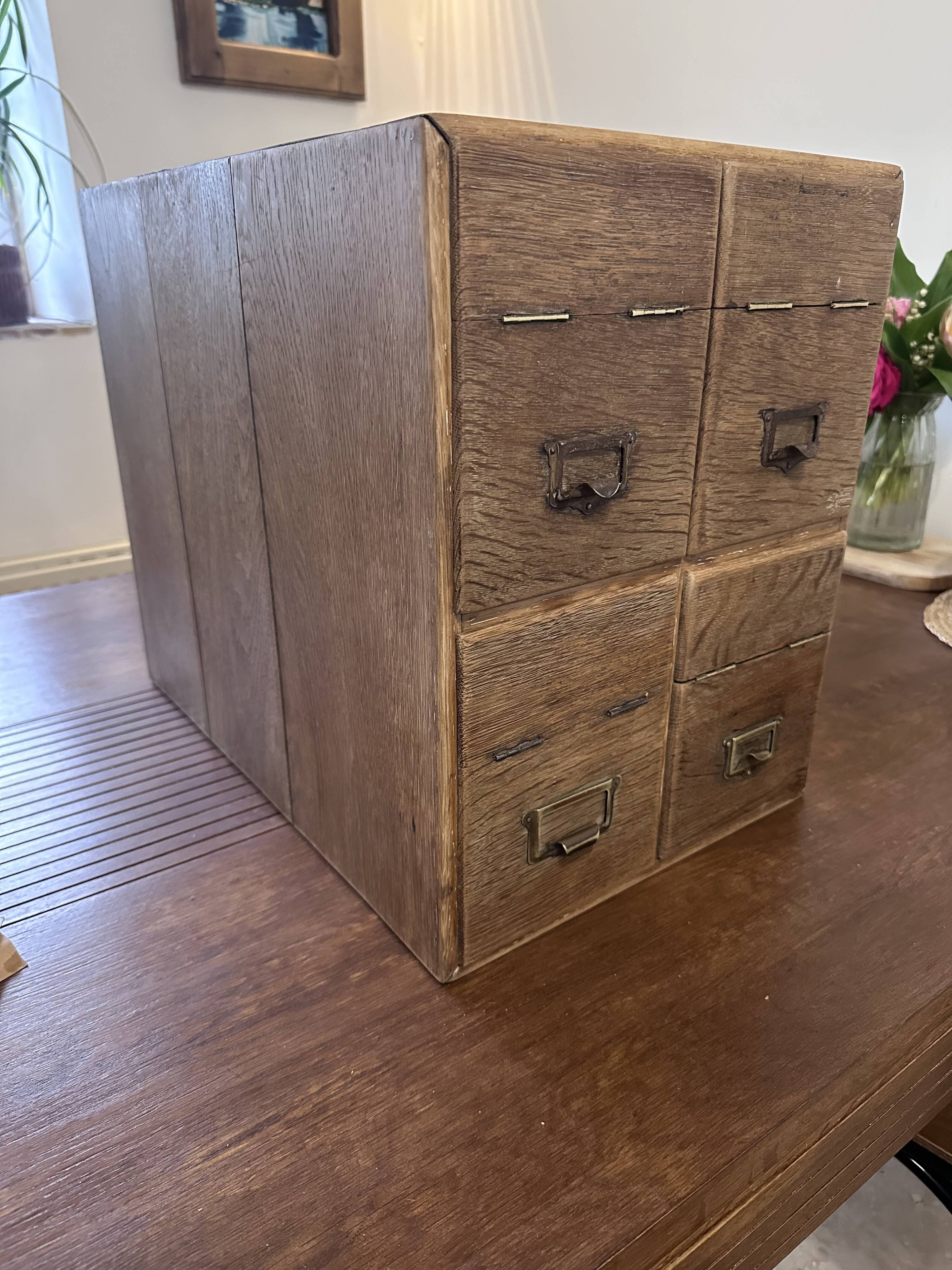 Wooden drawer unit