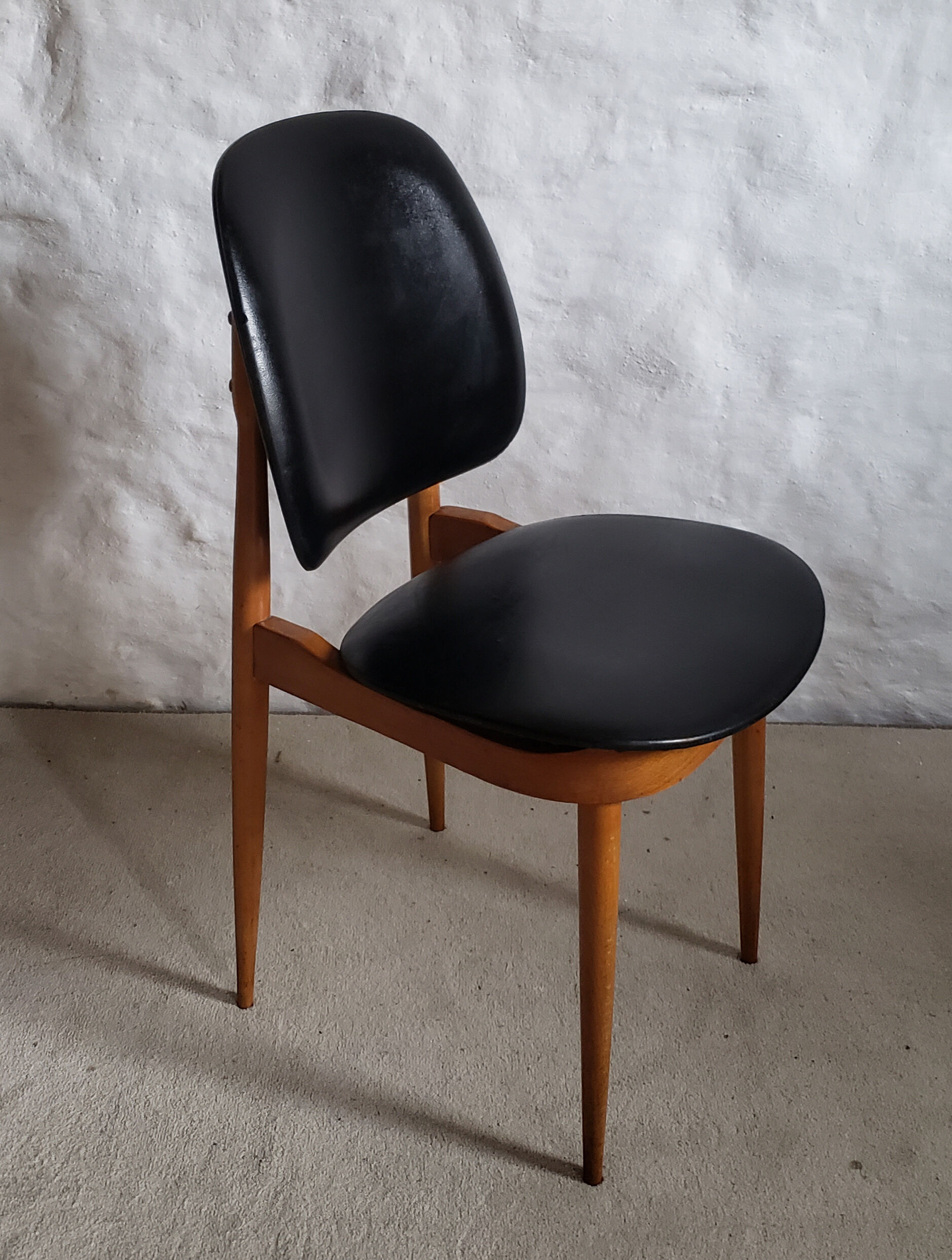 Series of 6 chairs Baumann Pegasus