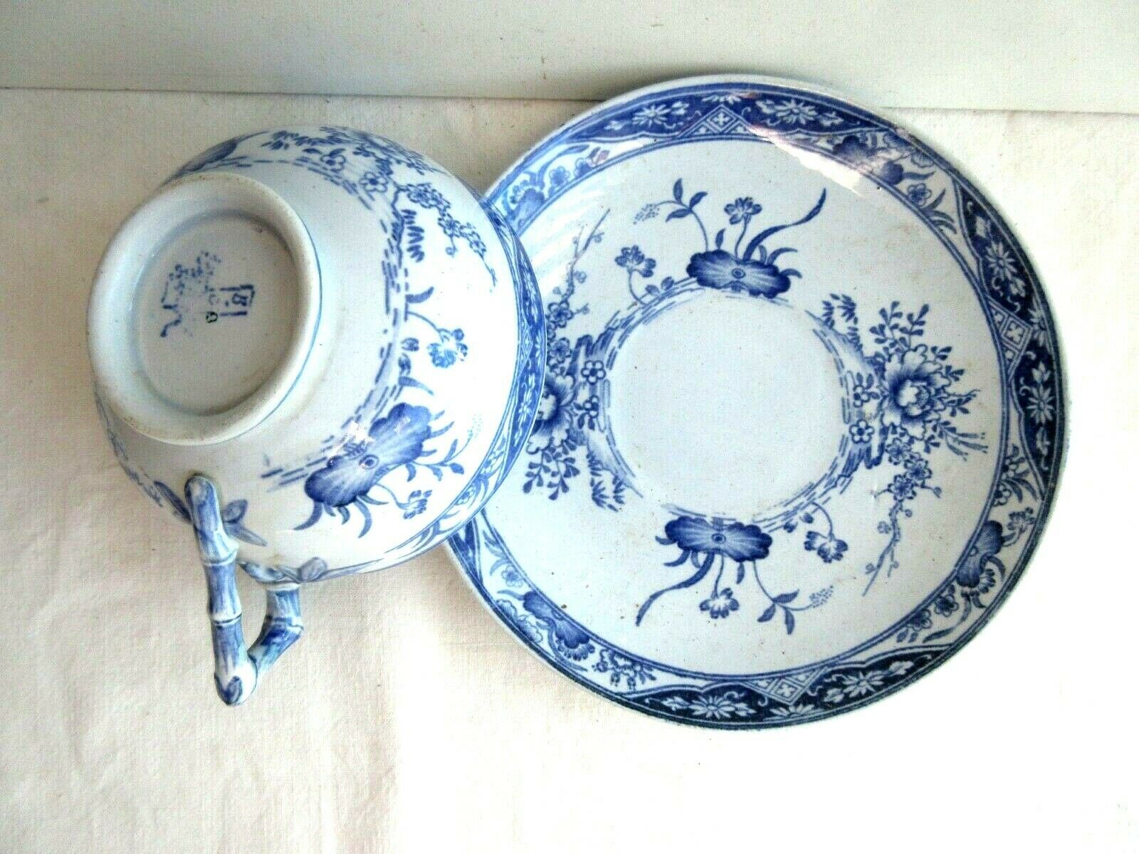 Tasse à café et soucoupe Creil Montereau, modèle Yédo