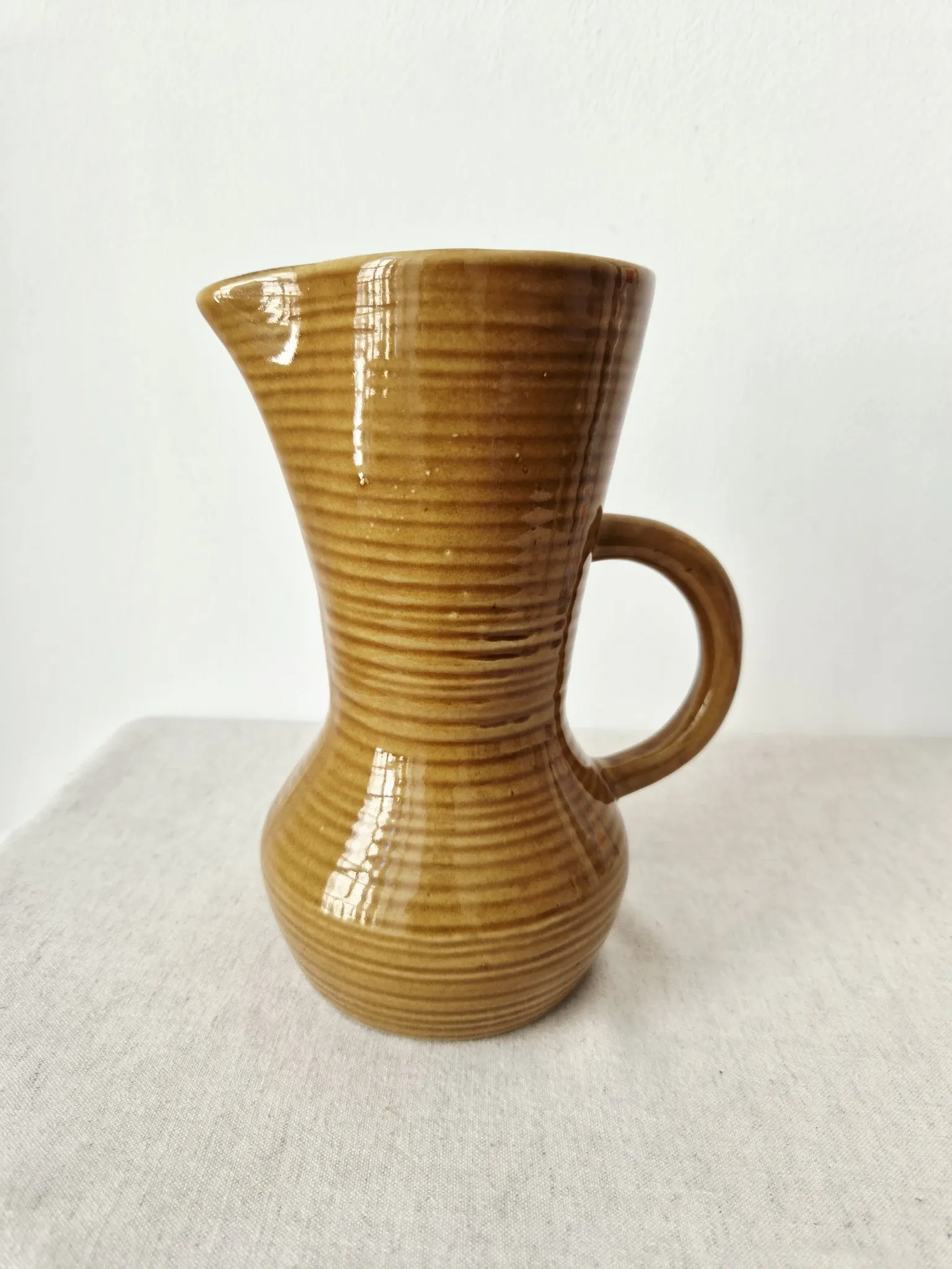 Vintage honey glazed stoneware jug/carafe from the '50s/'60s - Digoin