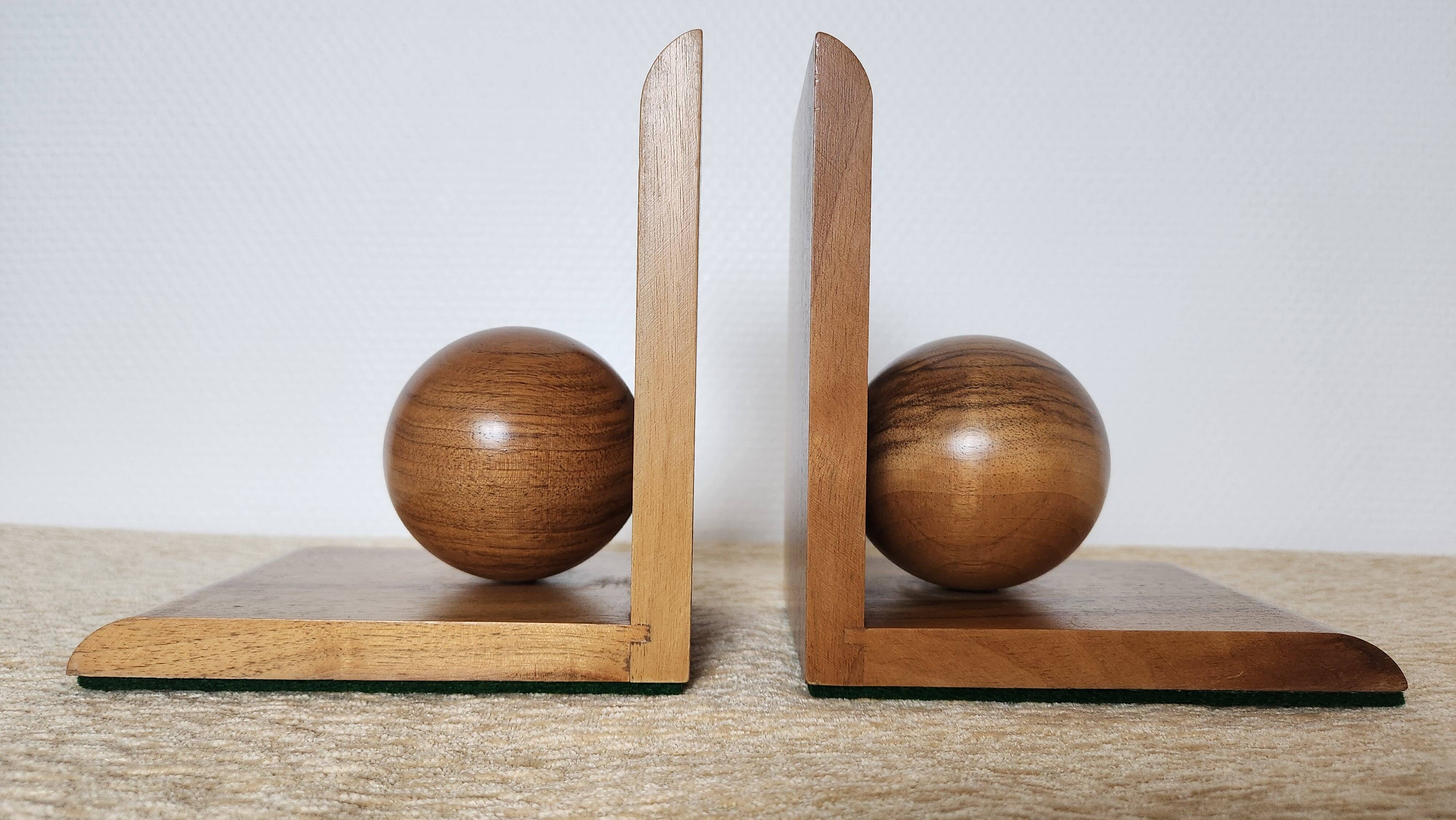 Pair of solid wood bookends with turned spheres – Minimalist design