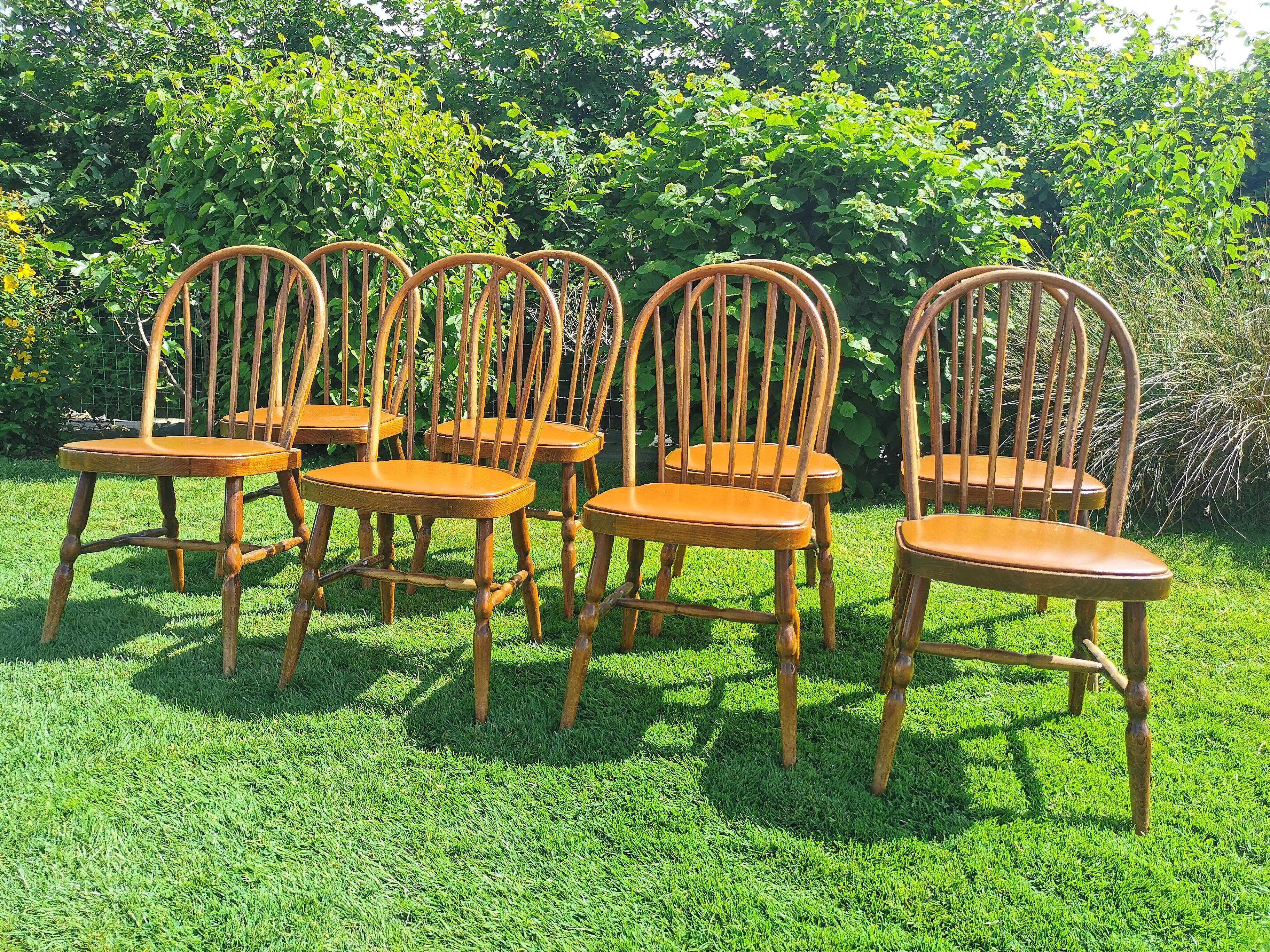 Set of 8 Baumann bistro chairs