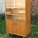 Vintage showcase compass feet