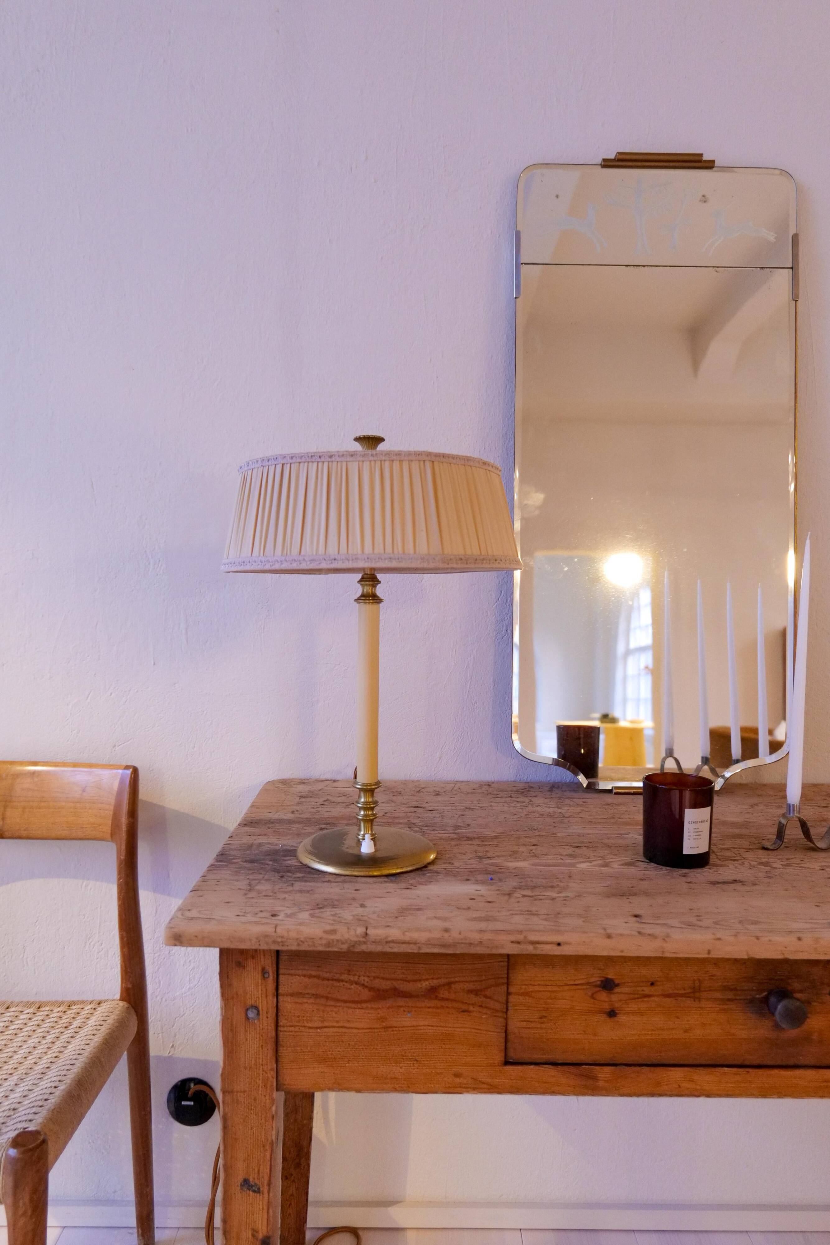 Art Deco table lamp from Nordiska Kompaniet, made in Sweden, 1940s.