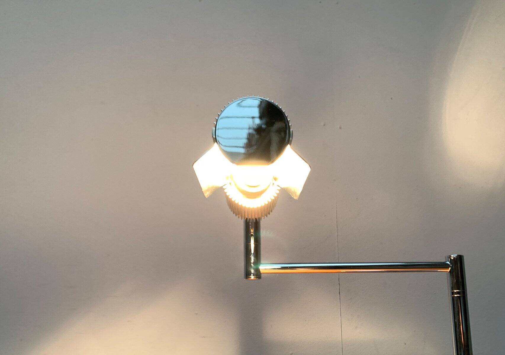 Lampe de table Haloprofil de l'ère spatiale vintage par V. Frauenknecht pour Swisslamps International, années 1970