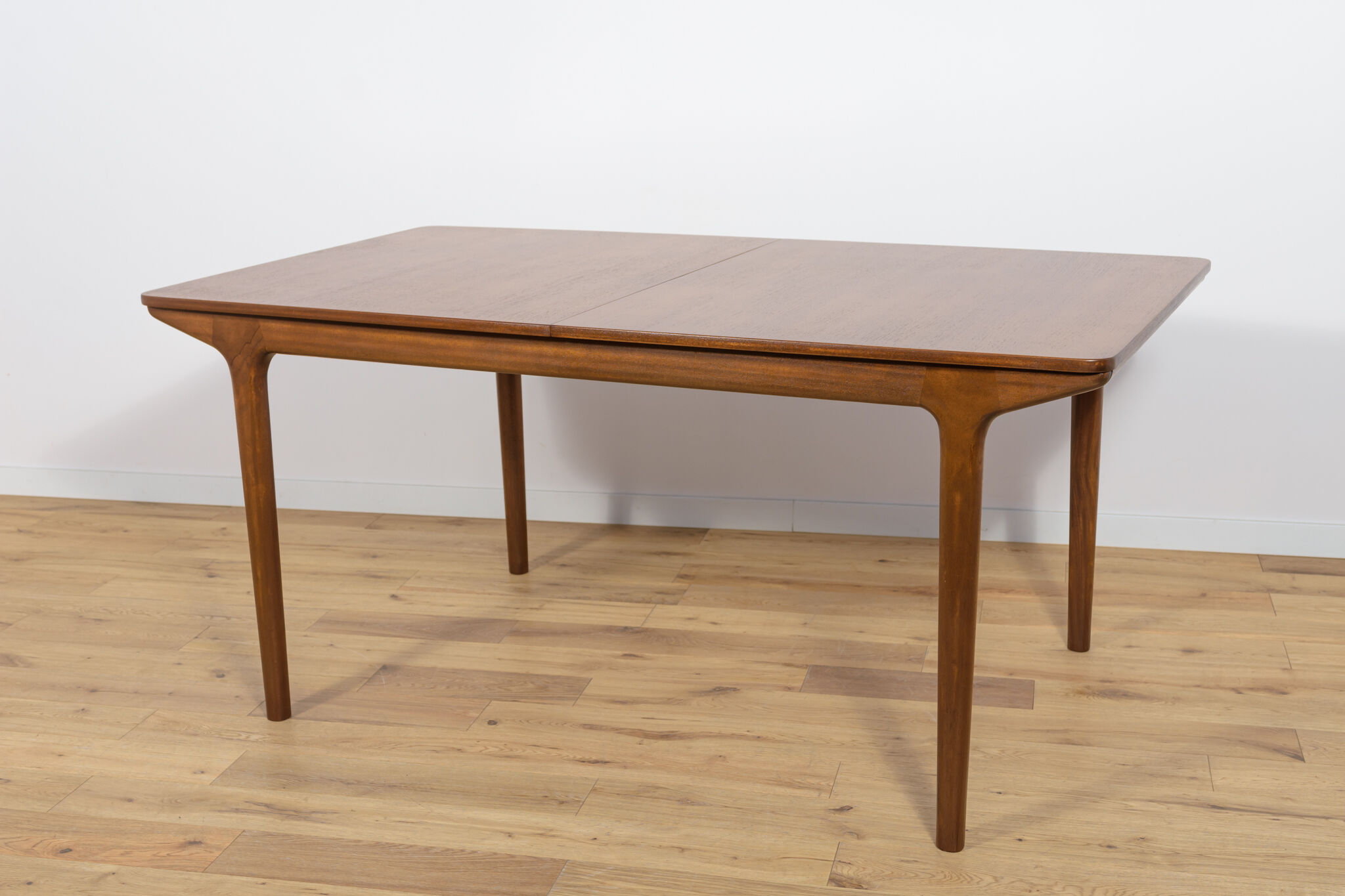 Mid-Century Teak Extendable Dining Table from McIntosh, 1960s