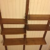 Adjustable wooden shelf