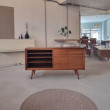 Buffet du milieu du siècle