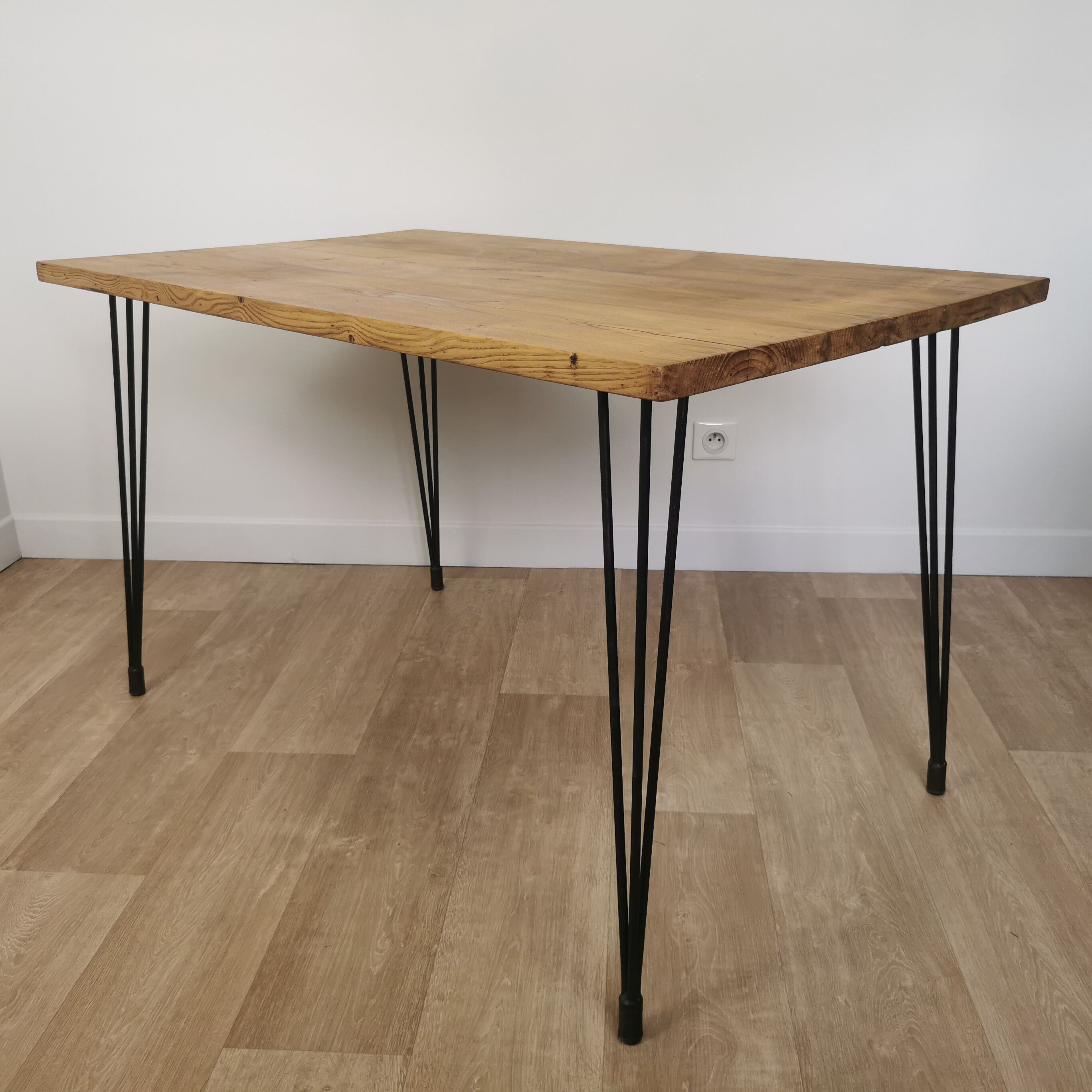 Oak table metal legs