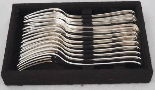 Christofle Spatours 12 table forks, 20.7 cm, silver-plated metal in perfect condition.