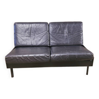 2-seater black leather bench seat 1970