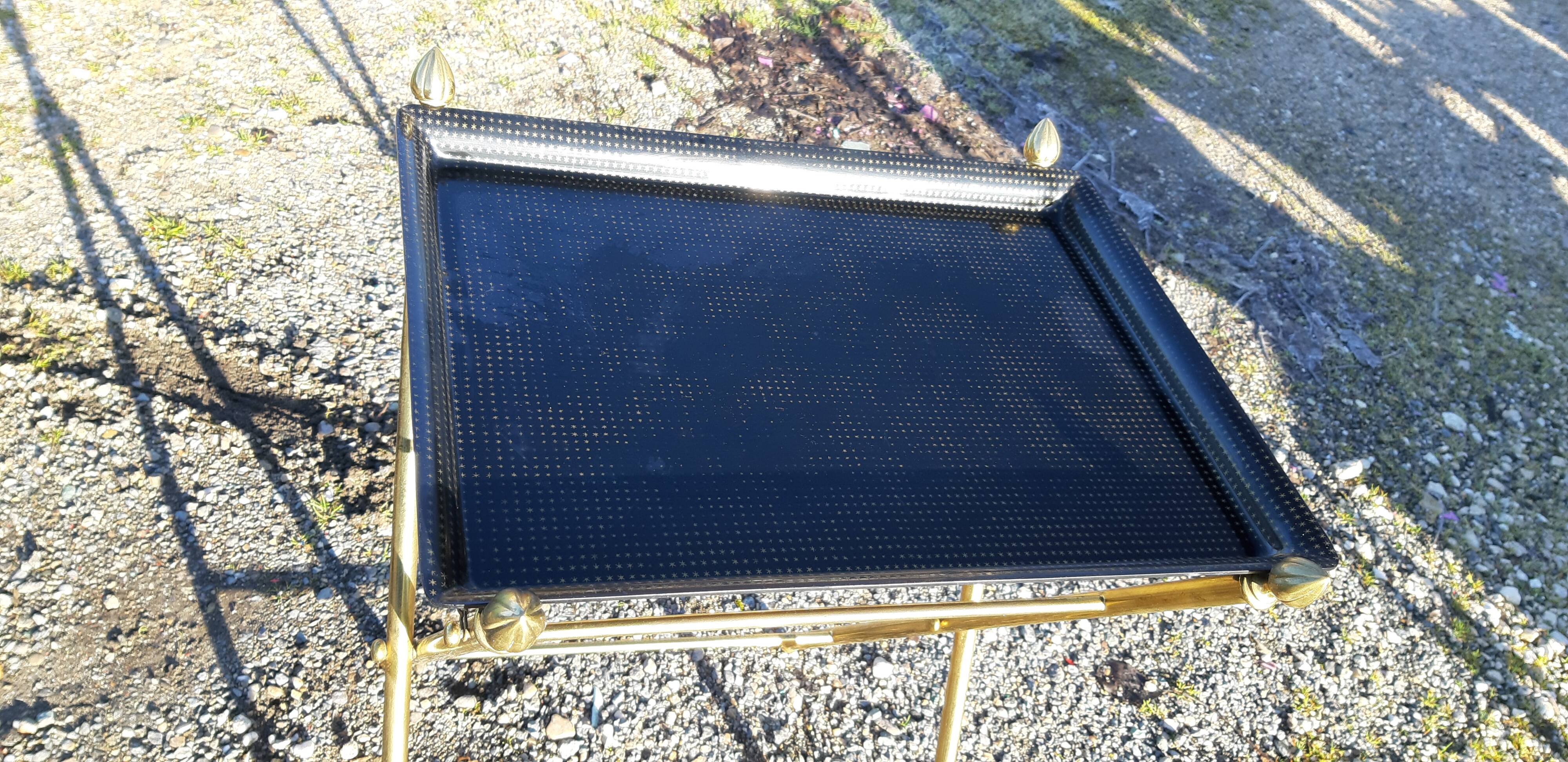 Dessert table vintage golden metal