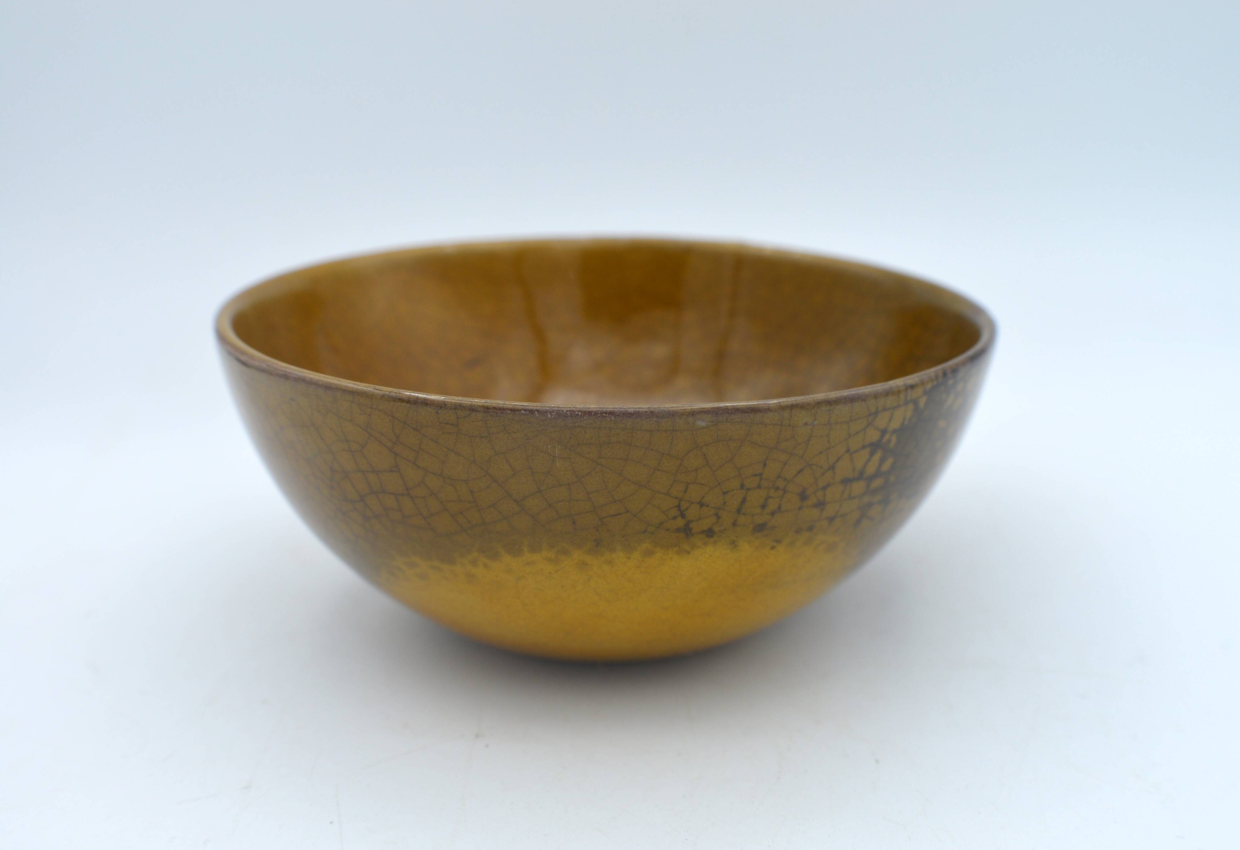 Ceramic bowl signed by Sophie Bidot