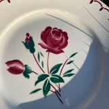 8 vintage flat plates decorated with stylized roses