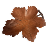 Empty pocket, wooden bowl, vine leaf, craft, vintage