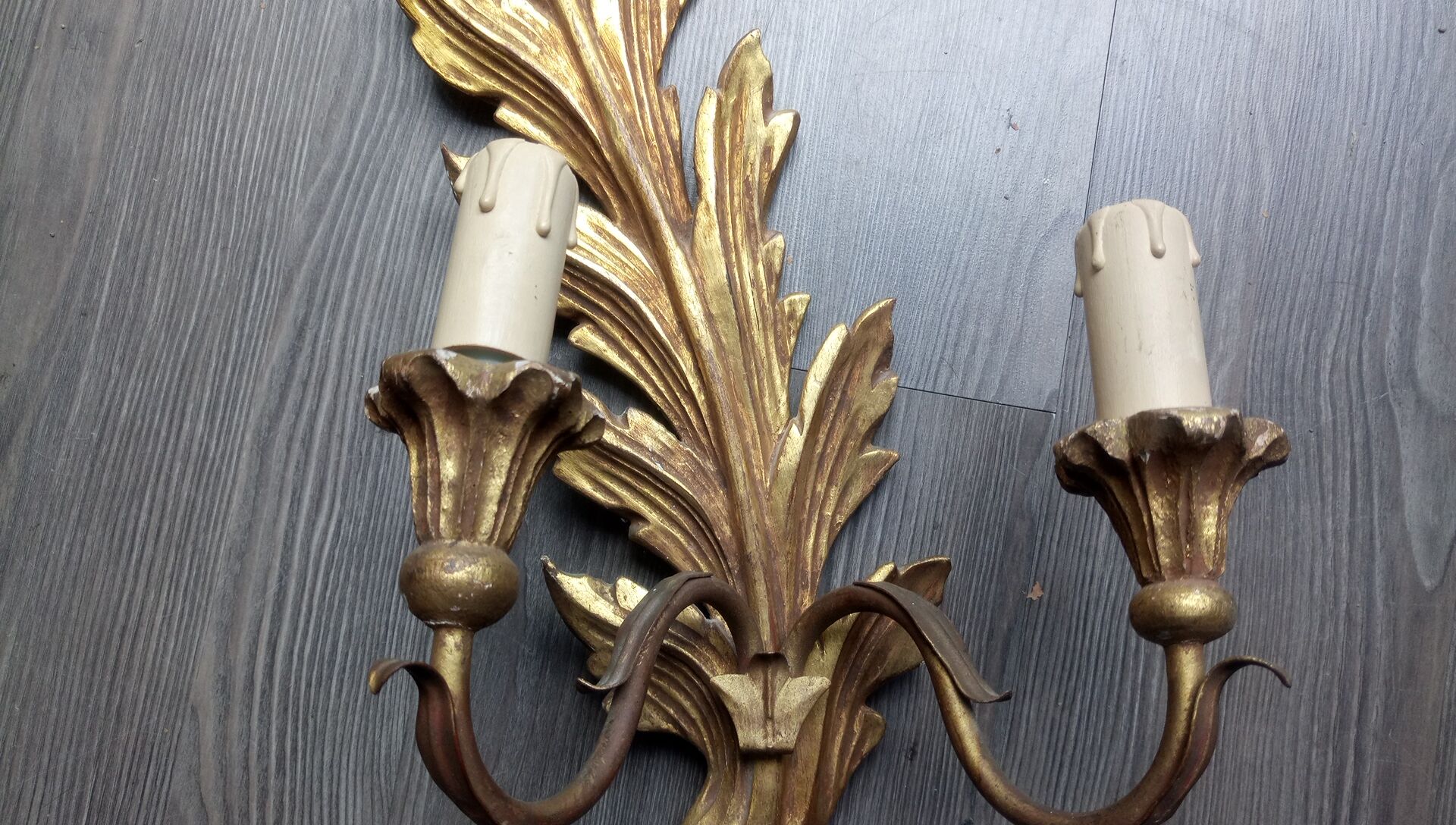 Pair of wooden gilded 19th wall lamps