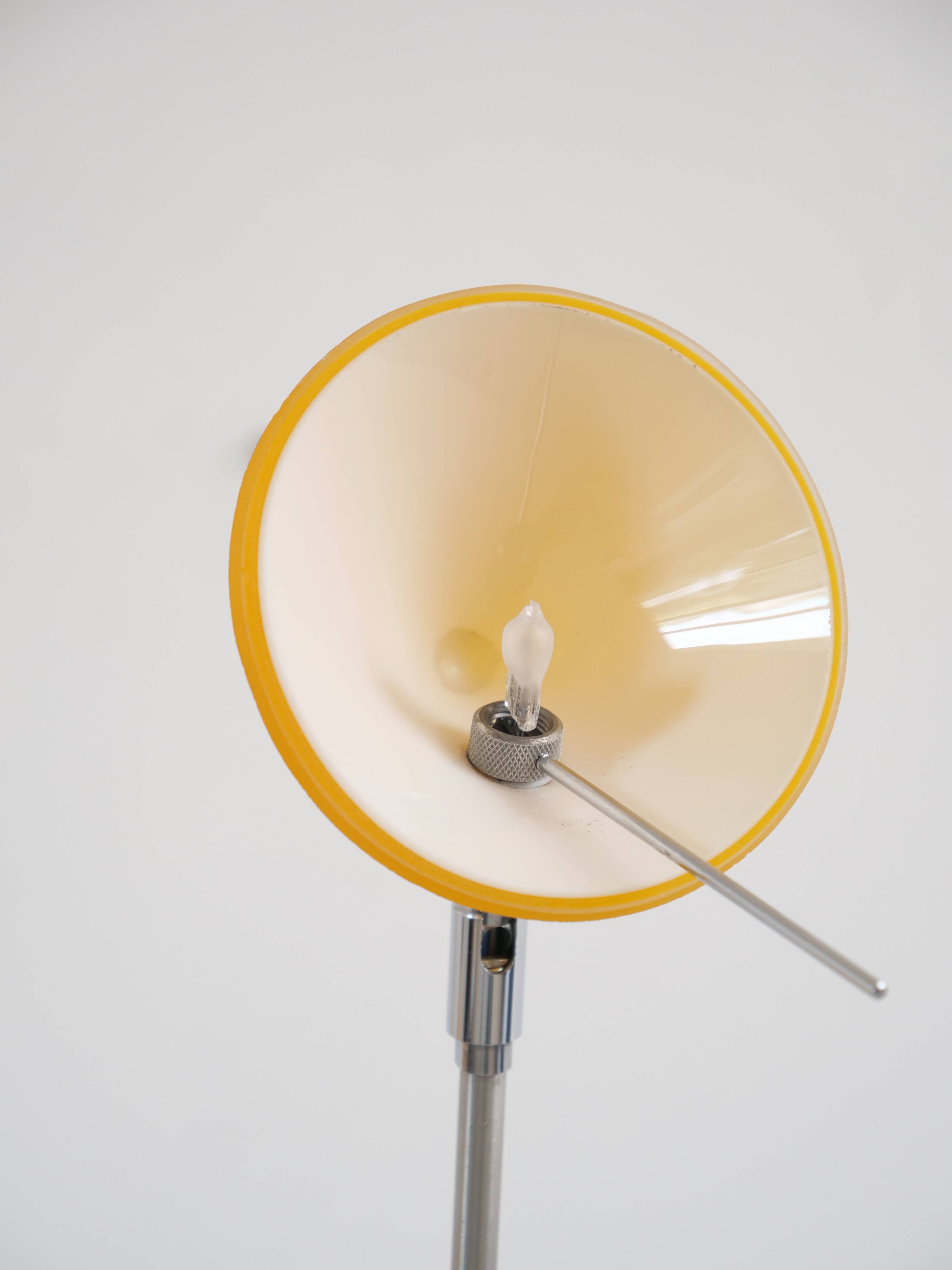 Design floor lamp 1980 Pola