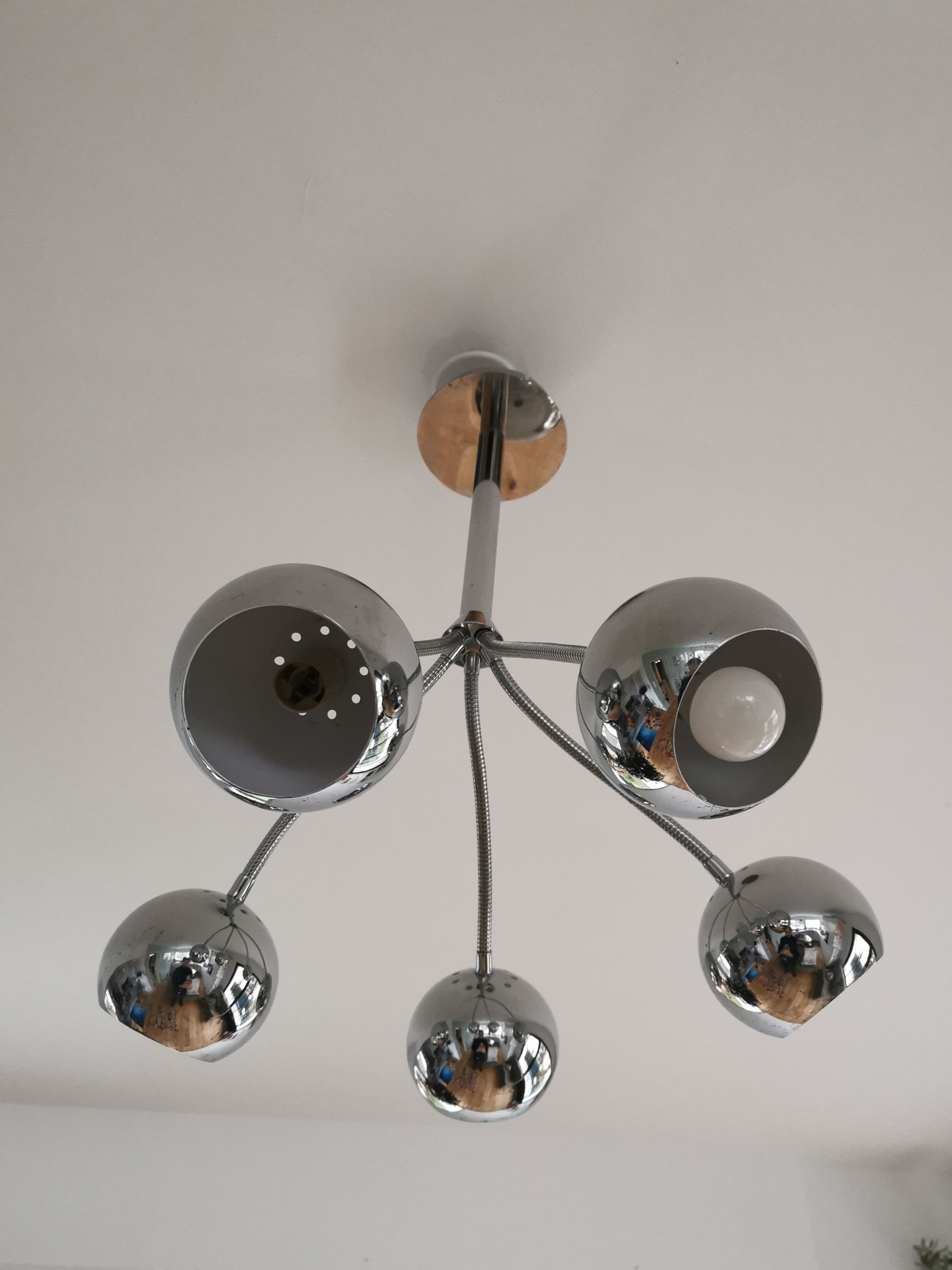 Retro balls chandelier