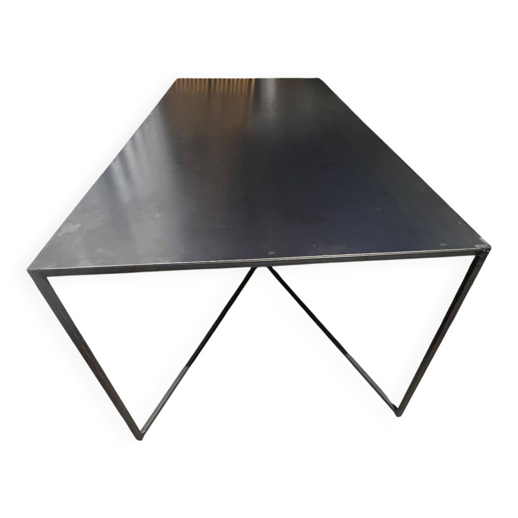 XIRA Caravan metal dining table