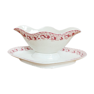 Iron earth sauce boat Moulin des Loups and Hamage, red mulberry