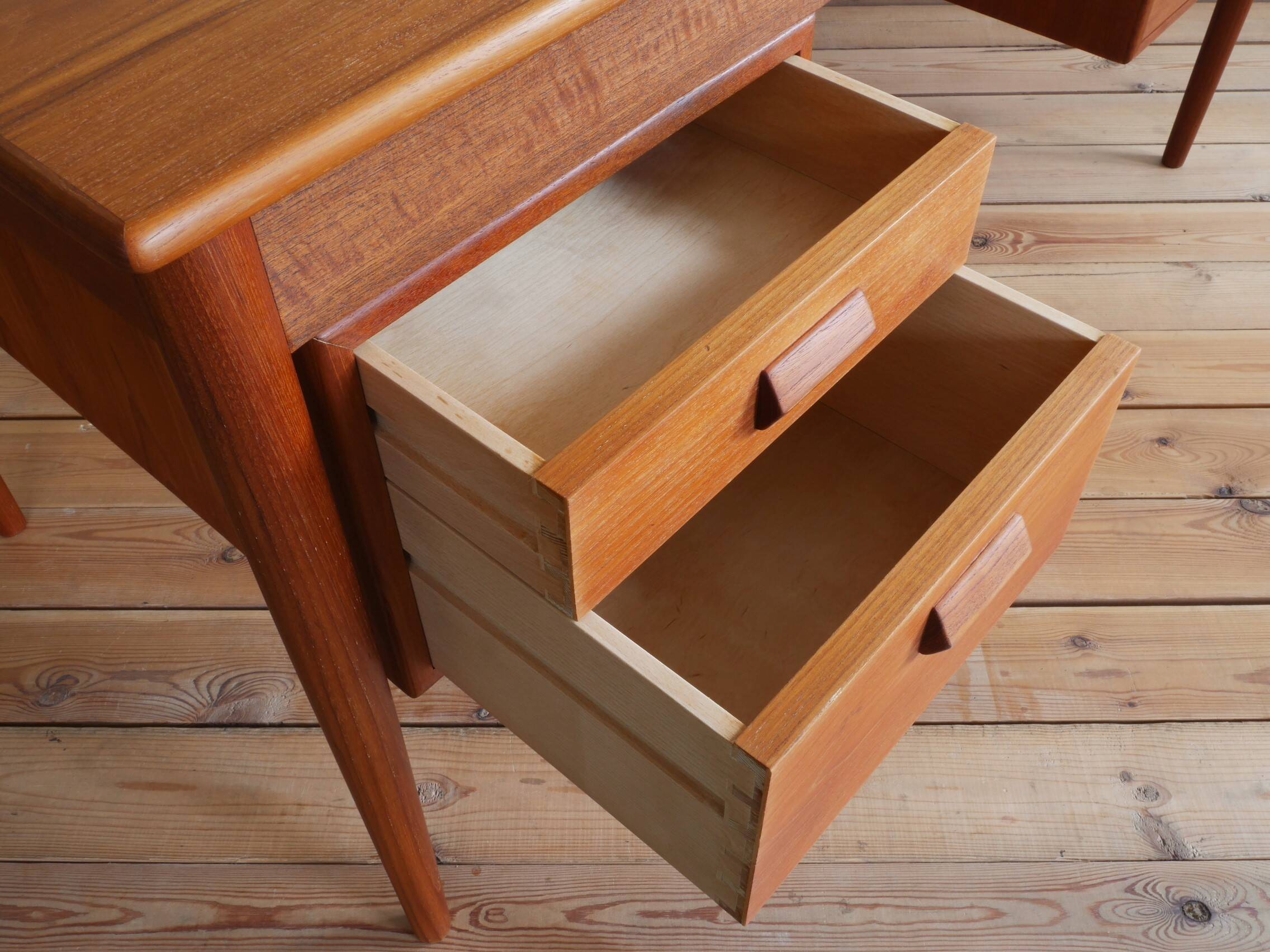Danish Teak Desk by Børge Mogensen for Søborg Møbelfabrik, 1950s