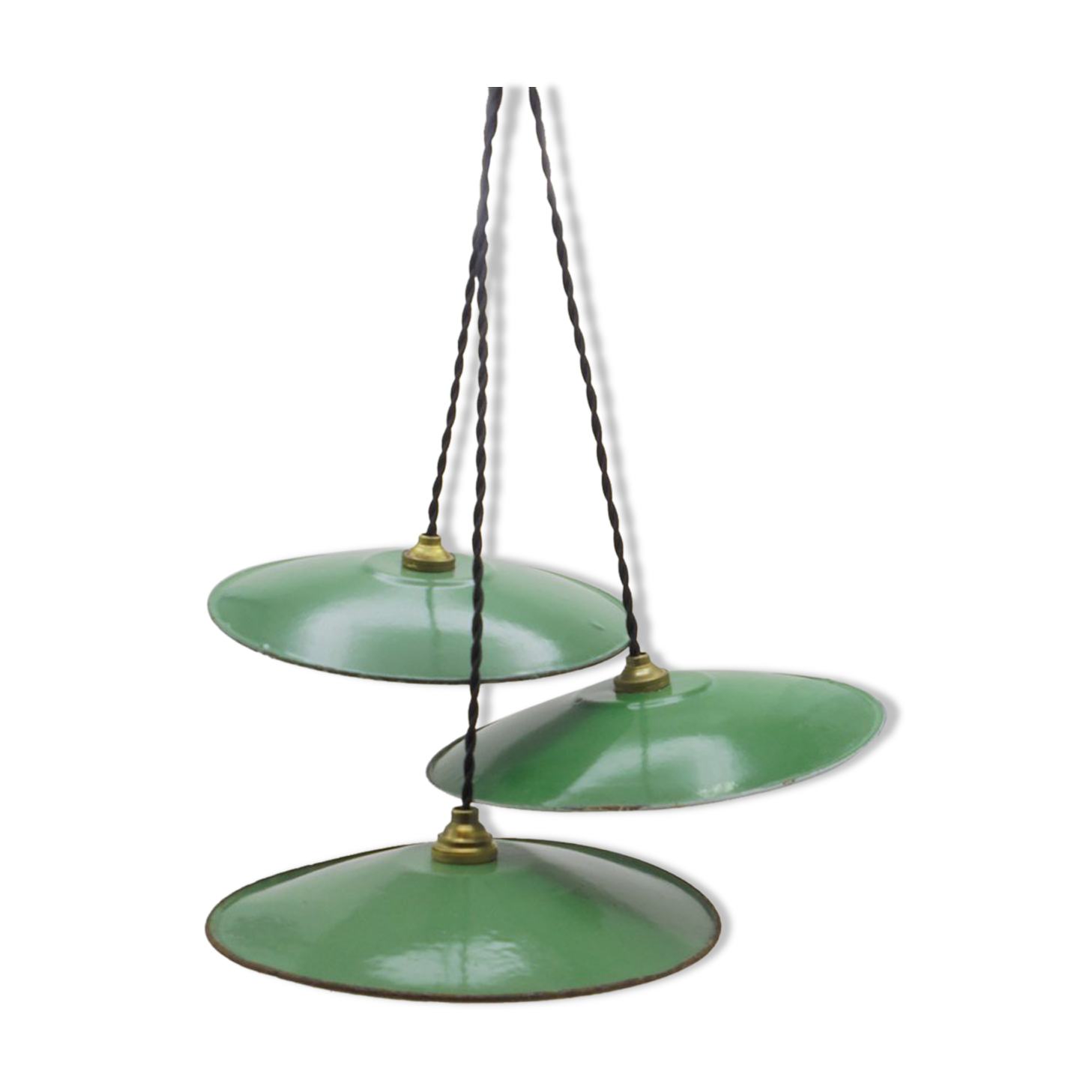 Trio of enamelled sheet metal suspensions