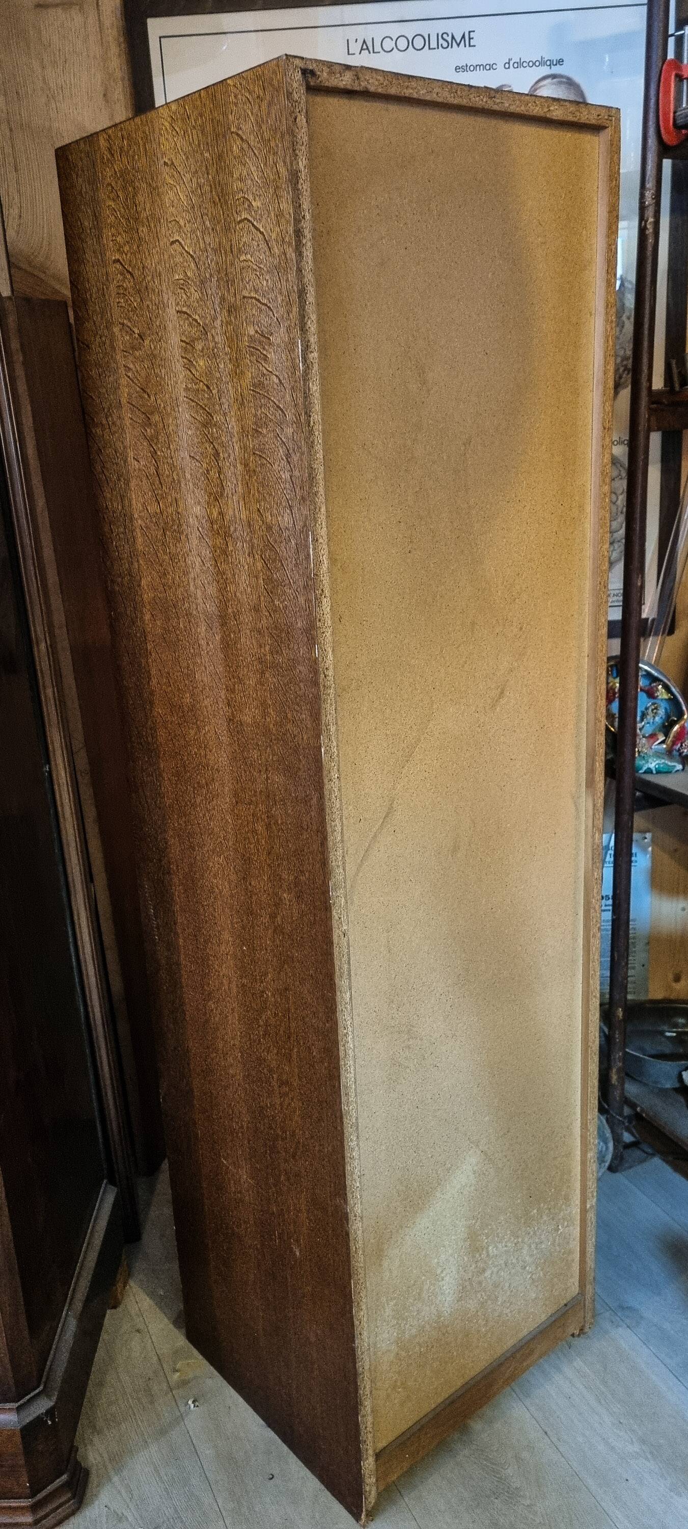 Curtain filing cabinet